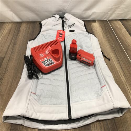 AS-IS Milwaukee Women's Medium  12V Lithium-Ion Cordless AXIS Gray Heated Vest Kit