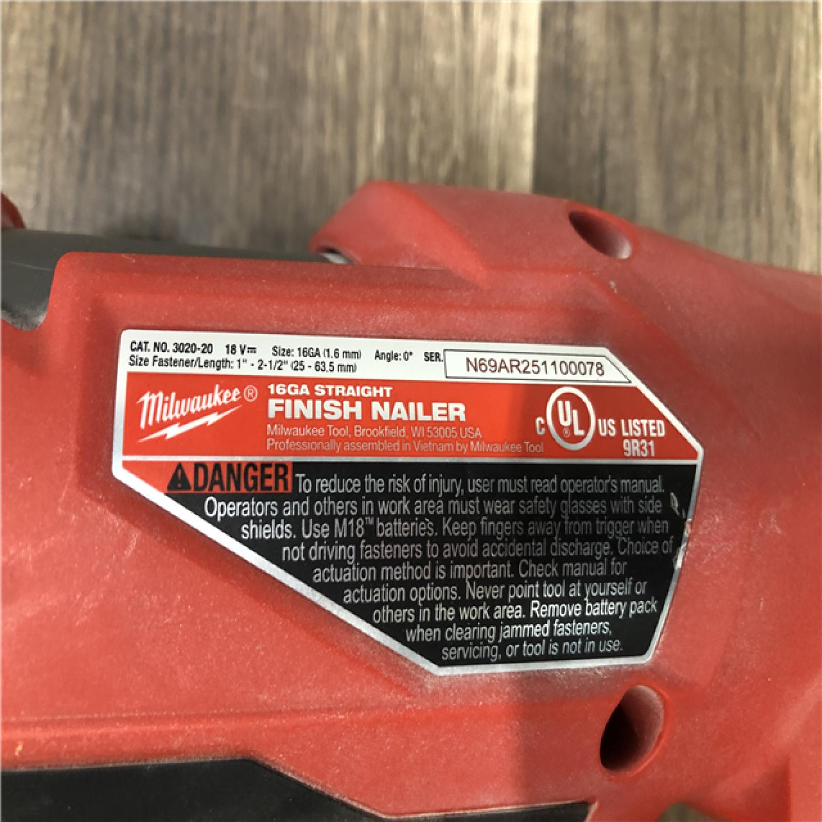 AS-IS Milwaukee FUEL 18-Volt Lithium-Ion Brushless Cordless Gen ll 16-Gauge Straight Finish Nailer (Tool Only)