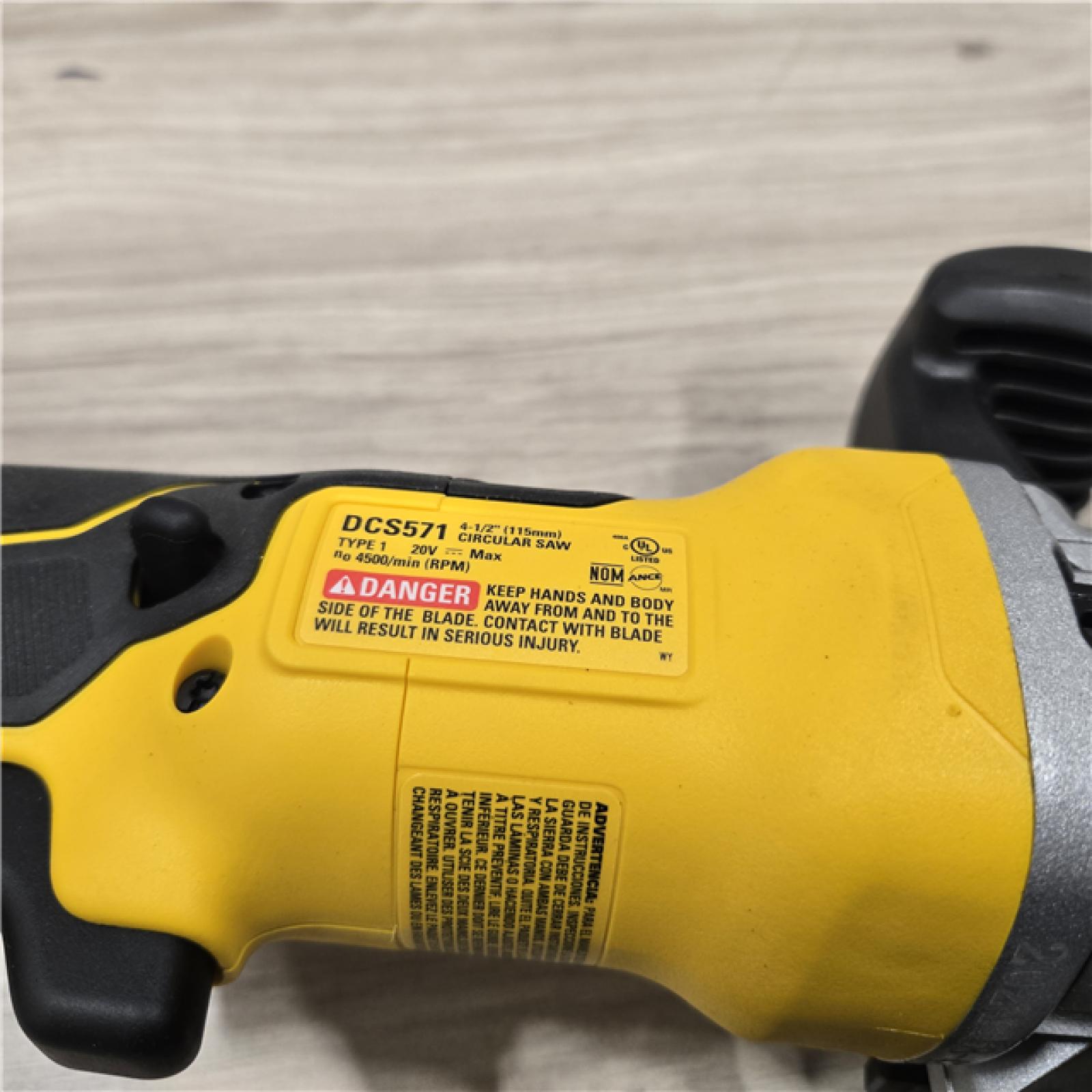 AS-IS DEWALT ATOMIC 20V MAX Cordless Circular Saw (Tool Only)