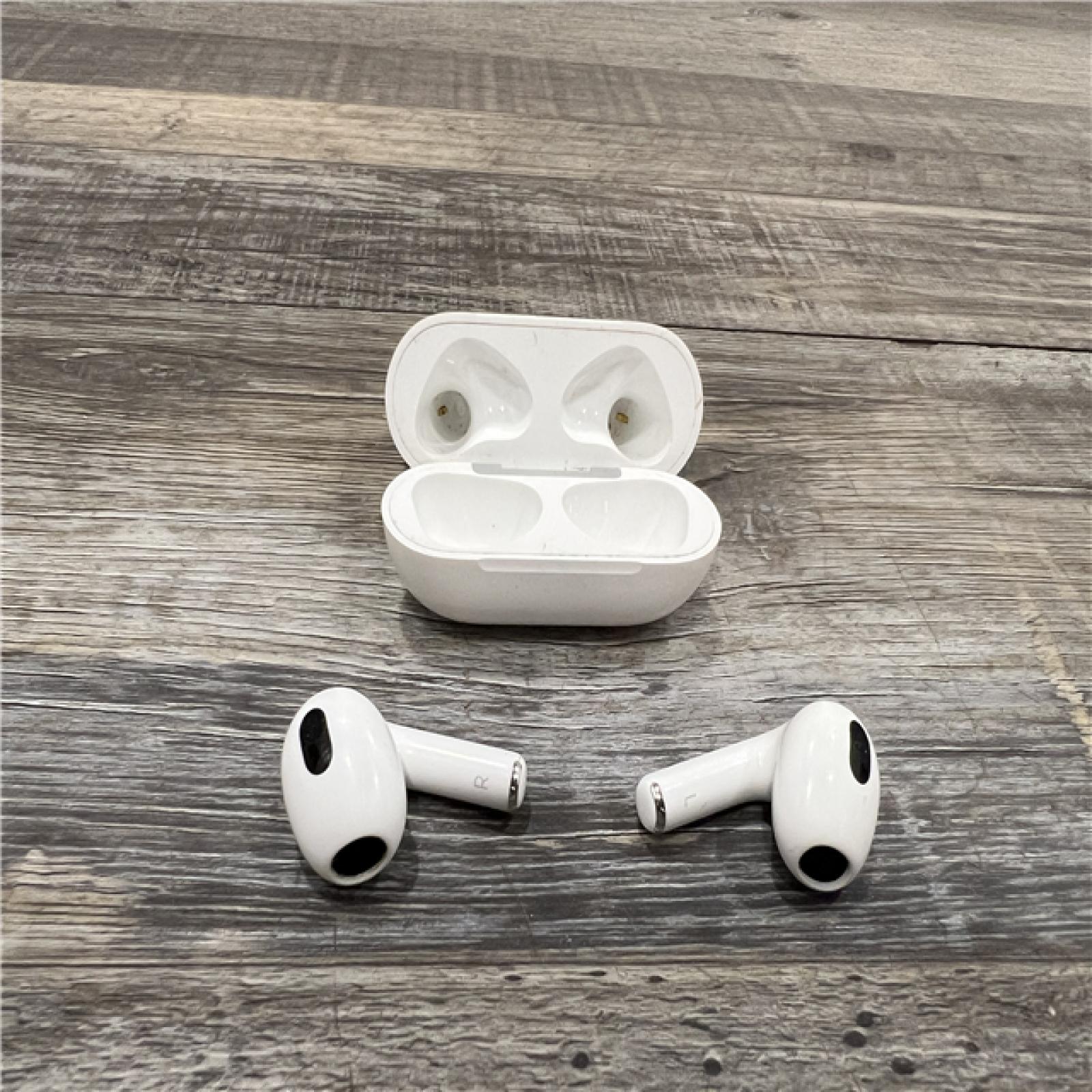 AS-IS AirPods (3rd Generation) with Lightning Charging Case