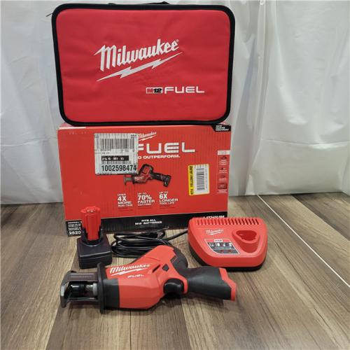 AS-IS  MILWAUKEE M12 Fuel Kit De Sierra Sable Reciproca Hackzall Con 1 BaterÃ­a Milwaukee