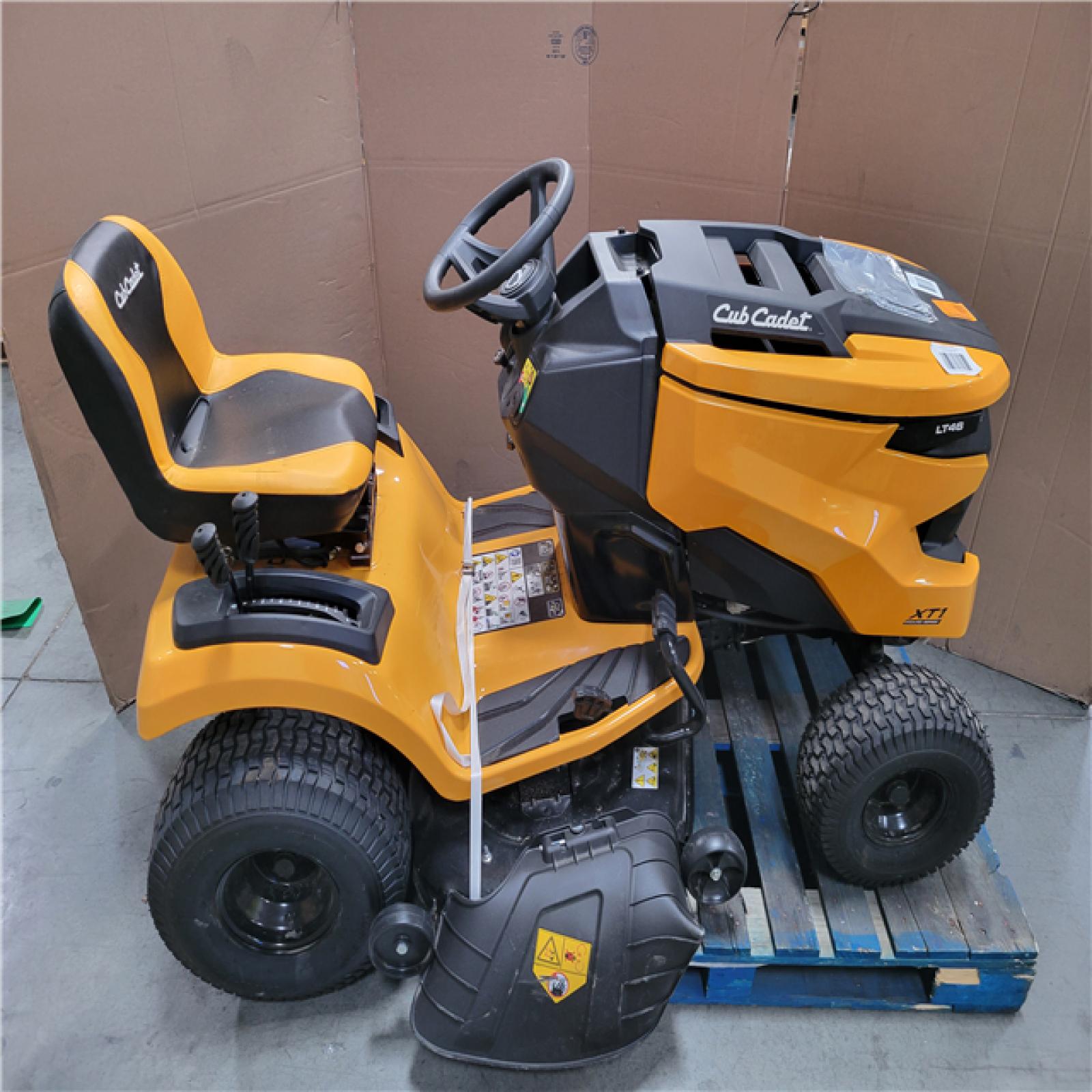 CALIFORNIA AS-IS CUB CADET XT1 ENDURO LT 42 IN. GAS RIDING MOWER