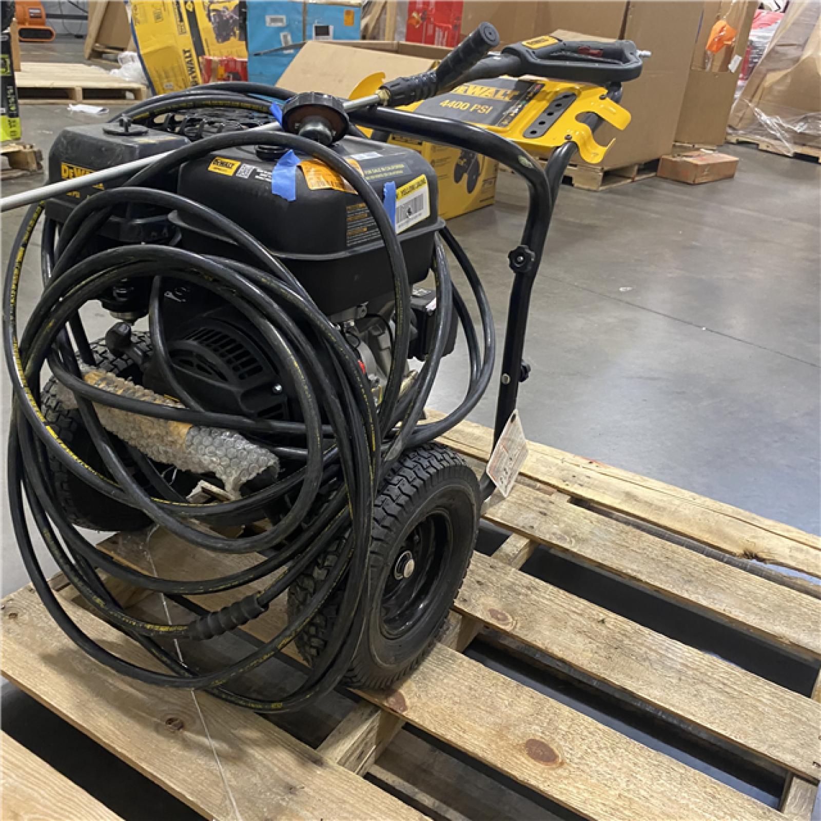 Dallas Location - As-Is DEWALT 4400 PSI 4.0 GPM Gas Pressure Washer