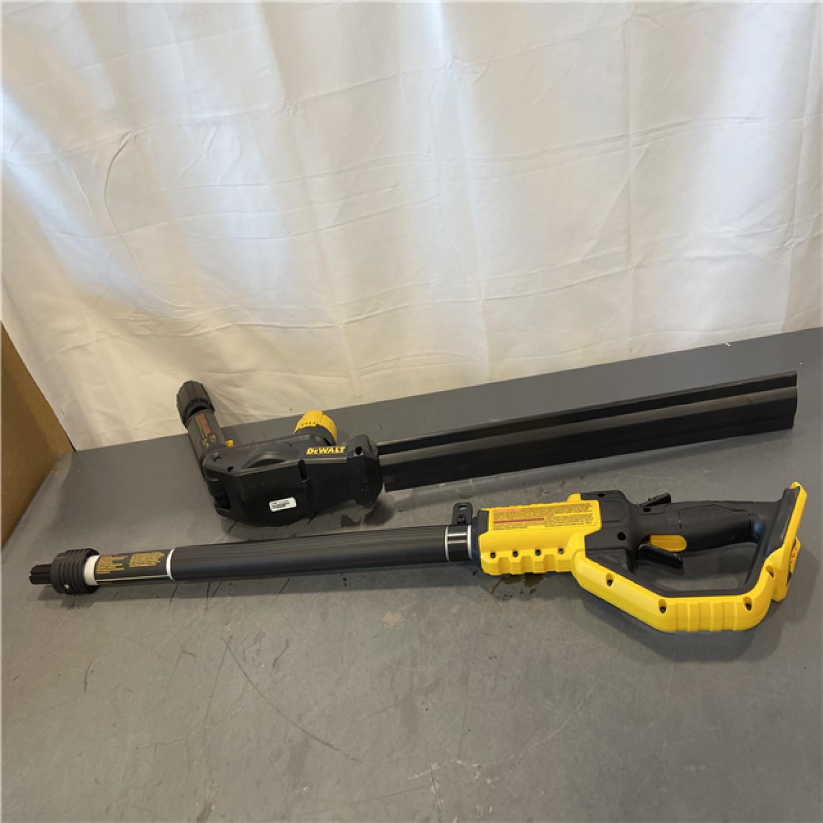 AS-IS - DEWALT 20V MAX 22 in. Cordless Battery Powered Pole Hedge Trimmer