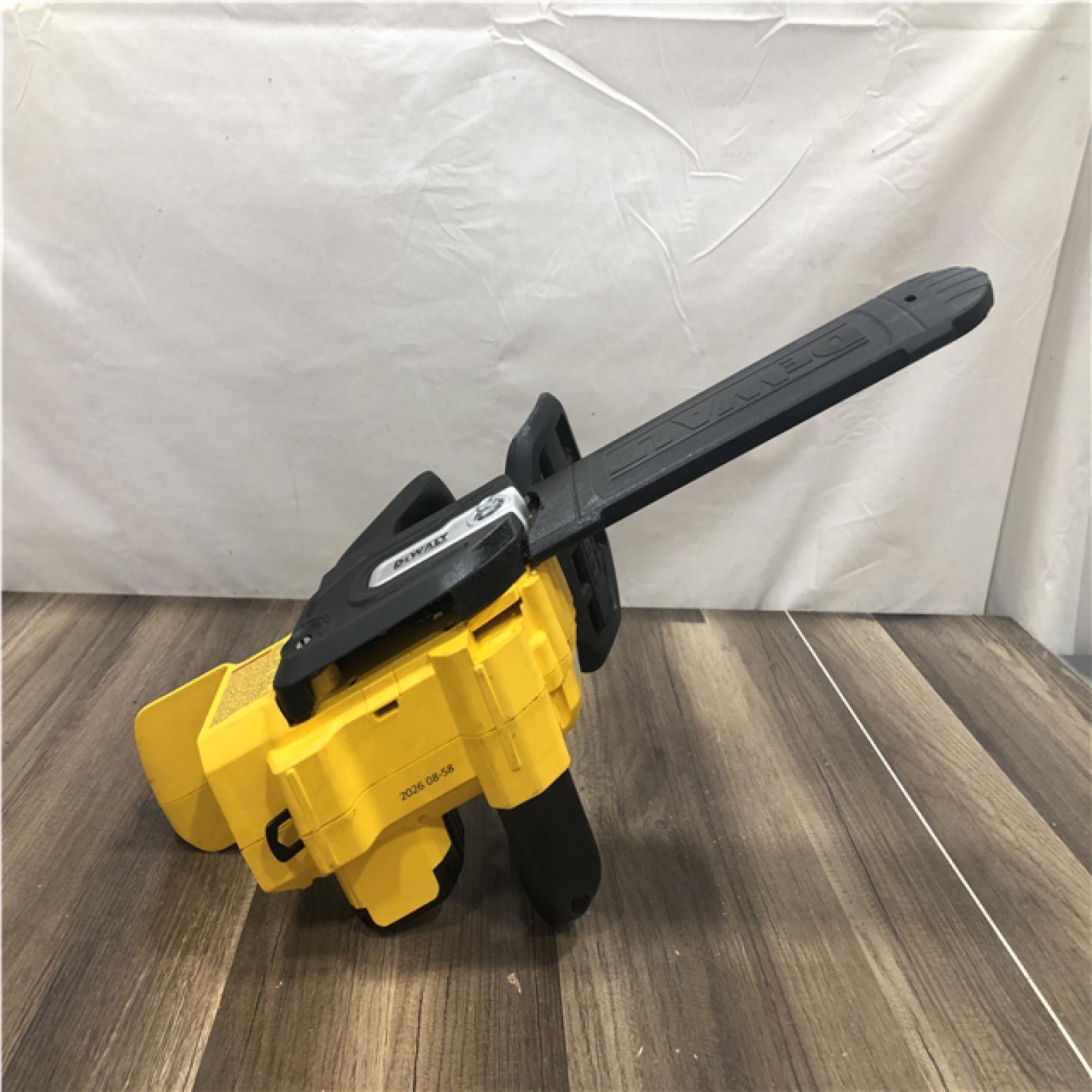 AS-IS DEWALT 20V MAX Compact 12 Brushless Cordless Chainsaw Kit