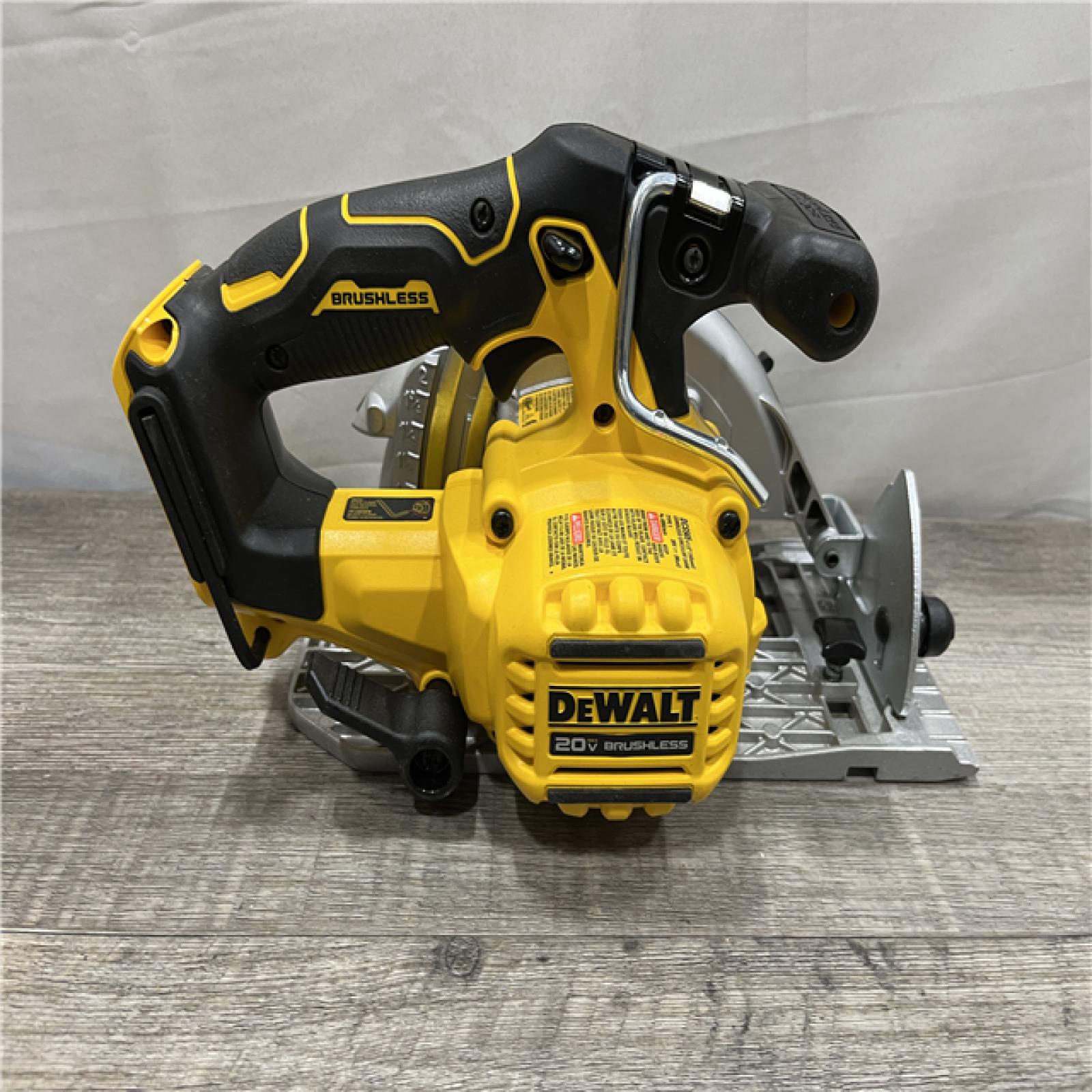 AS-IS DEWALT 20V MAX Cordless Brushless 6-1/2 in. Sidewinder Style Circular Saw (Tool Only)
