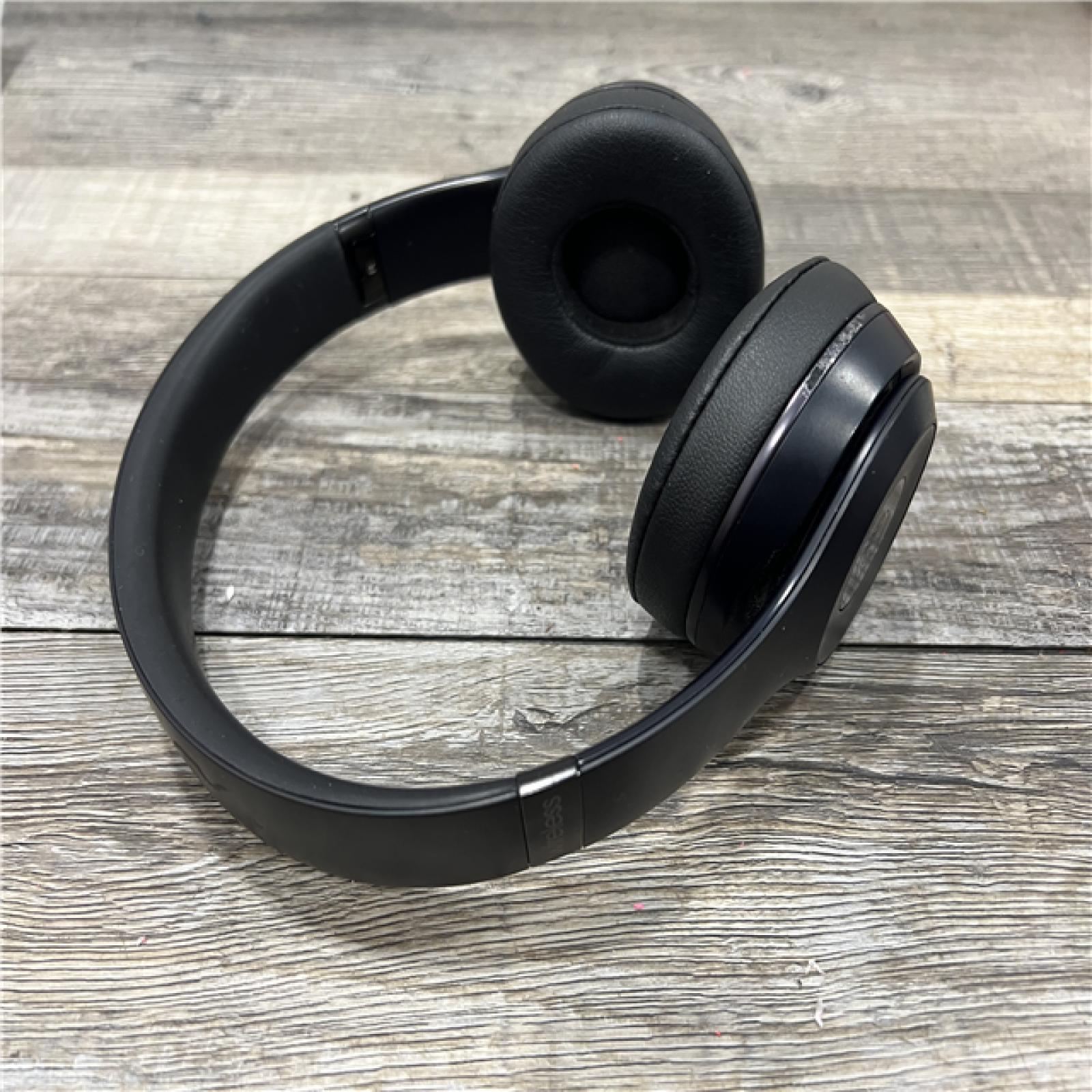 AS-IS Beats Solo3 Wireless On-Ear Headphones -Matte Black