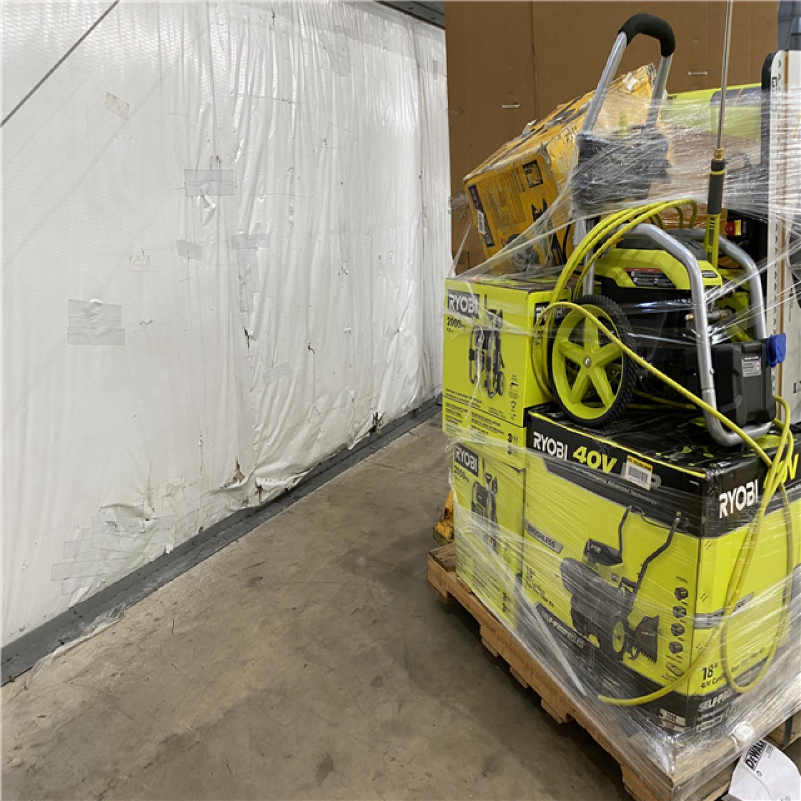 Houston Location AS IS - Tool Pallet