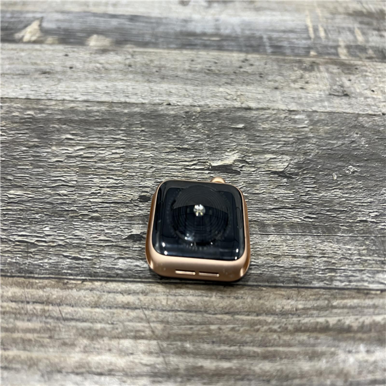 AS-IS Apple Watch SE (GPS) 40mm Aluminum Case - Gold - (2020)