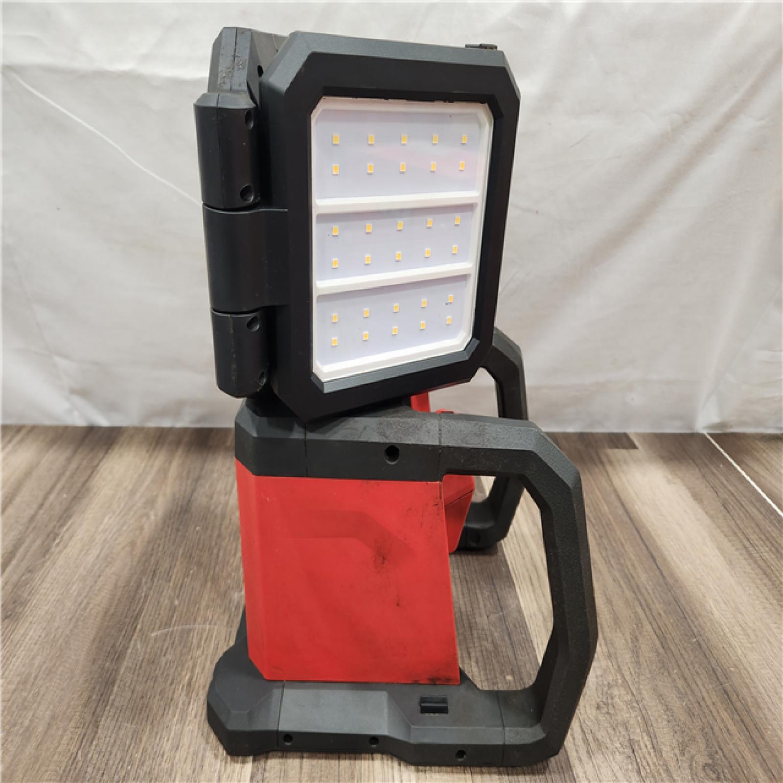 AS-IS- Milwaukee M18 4500 Lm LED Battery Handheld Flood Light (TOOL ONLY)