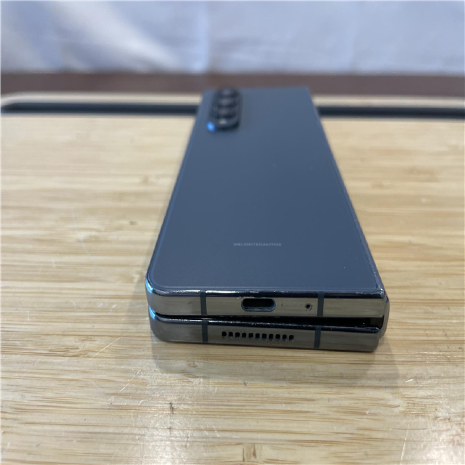 AS-IS Samsung Galaxy Z Fold4 512GB in Greygreen