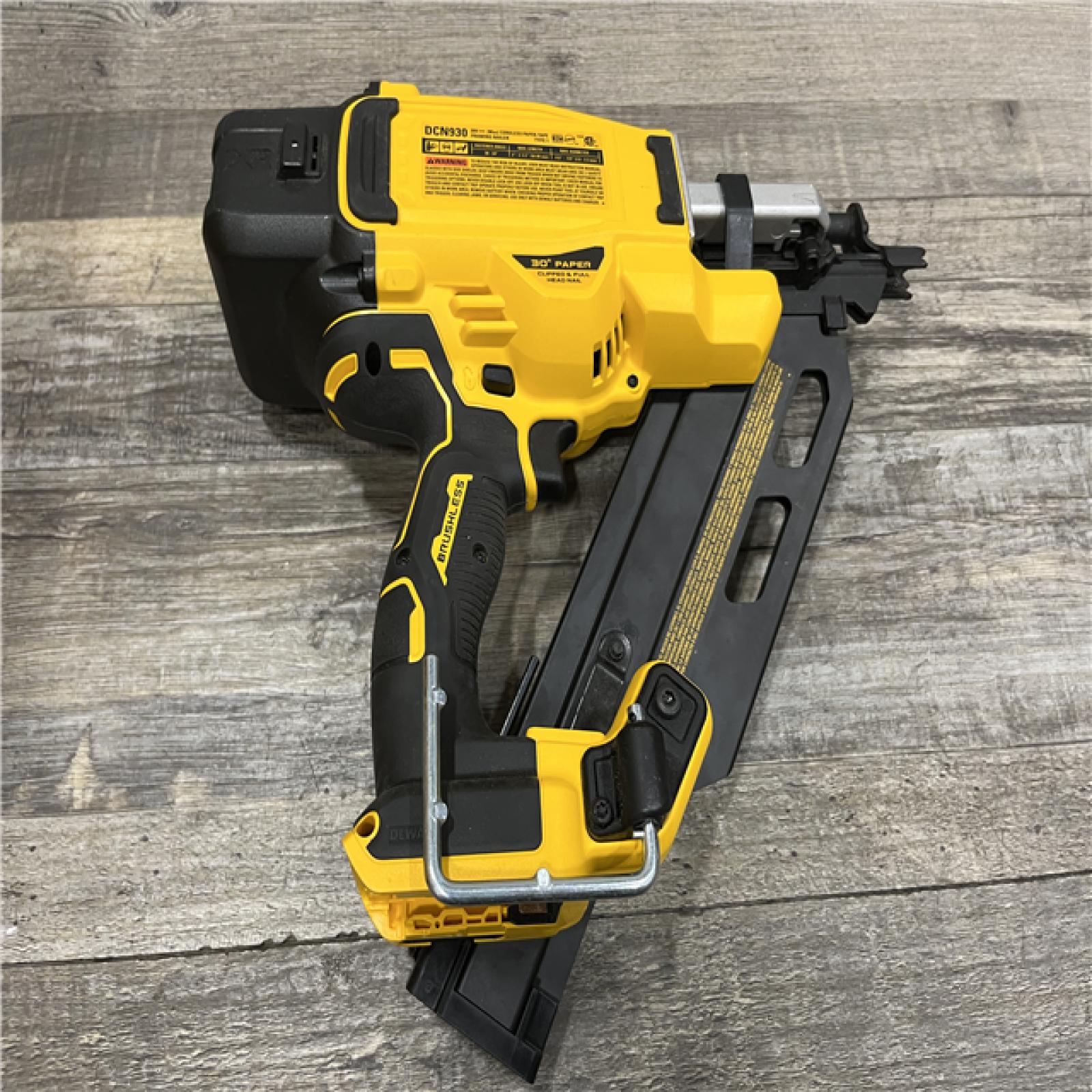 AS-IS DEWALT 20V 30 Degree Cordless Framing Nailer (Tool-Only)