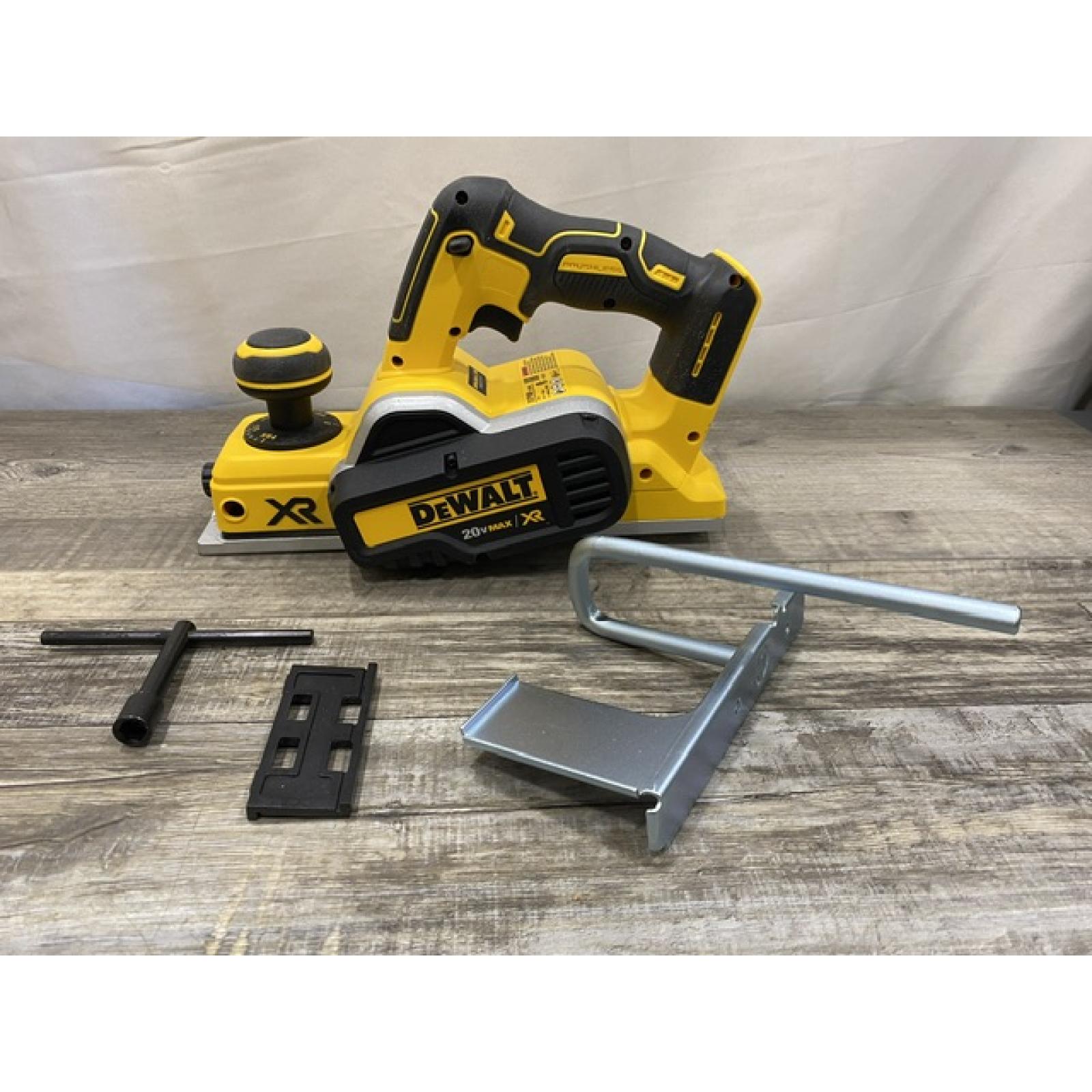 AS-IS DEWALT 20V MAX XR Cordless Brushless 3-1/4 in. Planer (Tool Only)