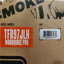 Phoenix Location NEW Traeger Woodridge Pro Wi-Fi Pellet Grill and Smoker in Black (Sealed)