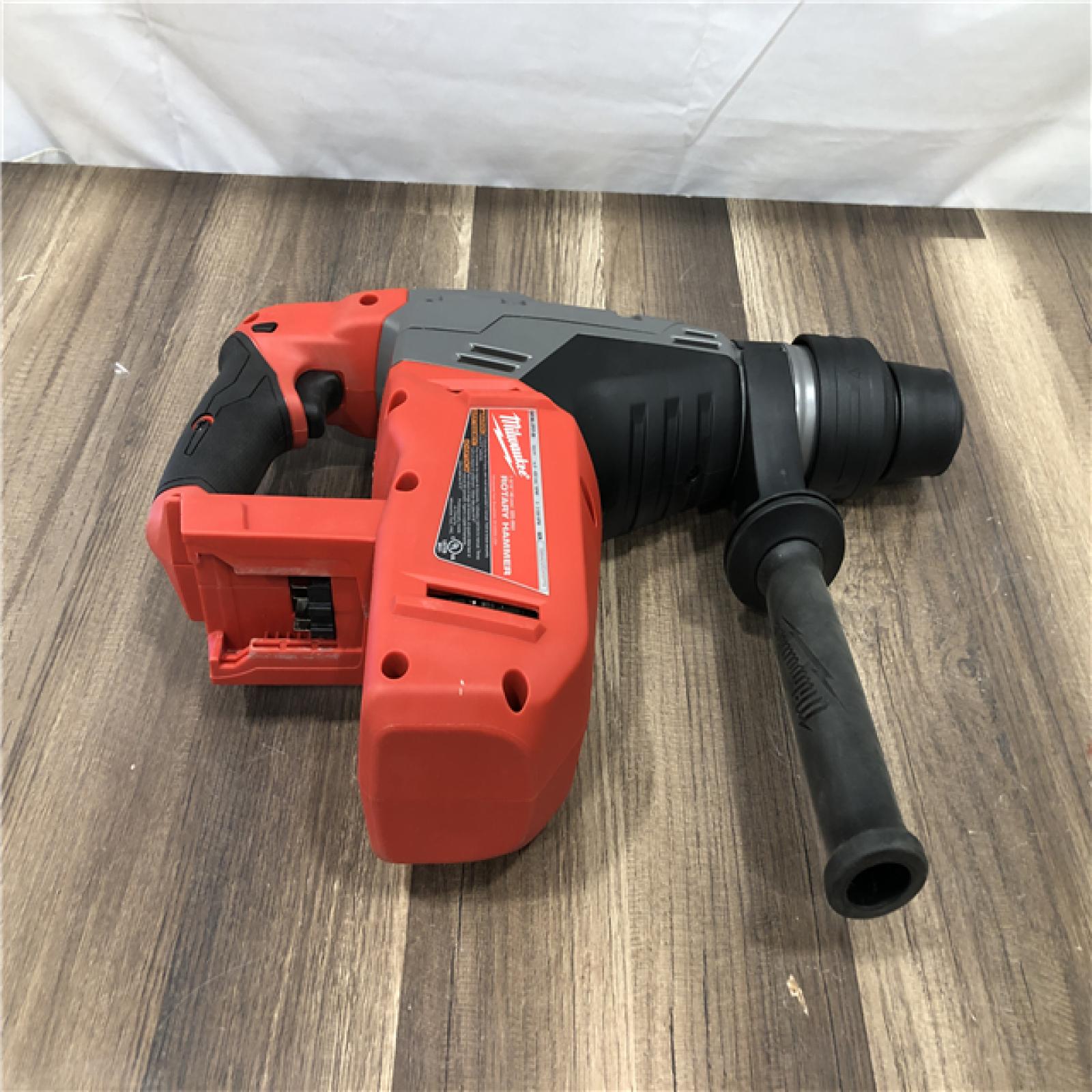 AS-IS Milwaukee FUEL 18V Lithium-Ion Brushless Cordless 1-9/16 in. SDS-Max Rotary Hammer (Tool-Only)