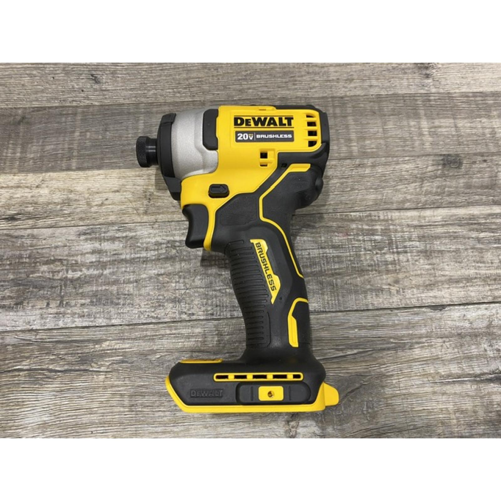 AS-IS DEWALT Atomic 20V Max Lithium-Ion Brushless Cordless Compact 1/4 in. Impact Driver Kit