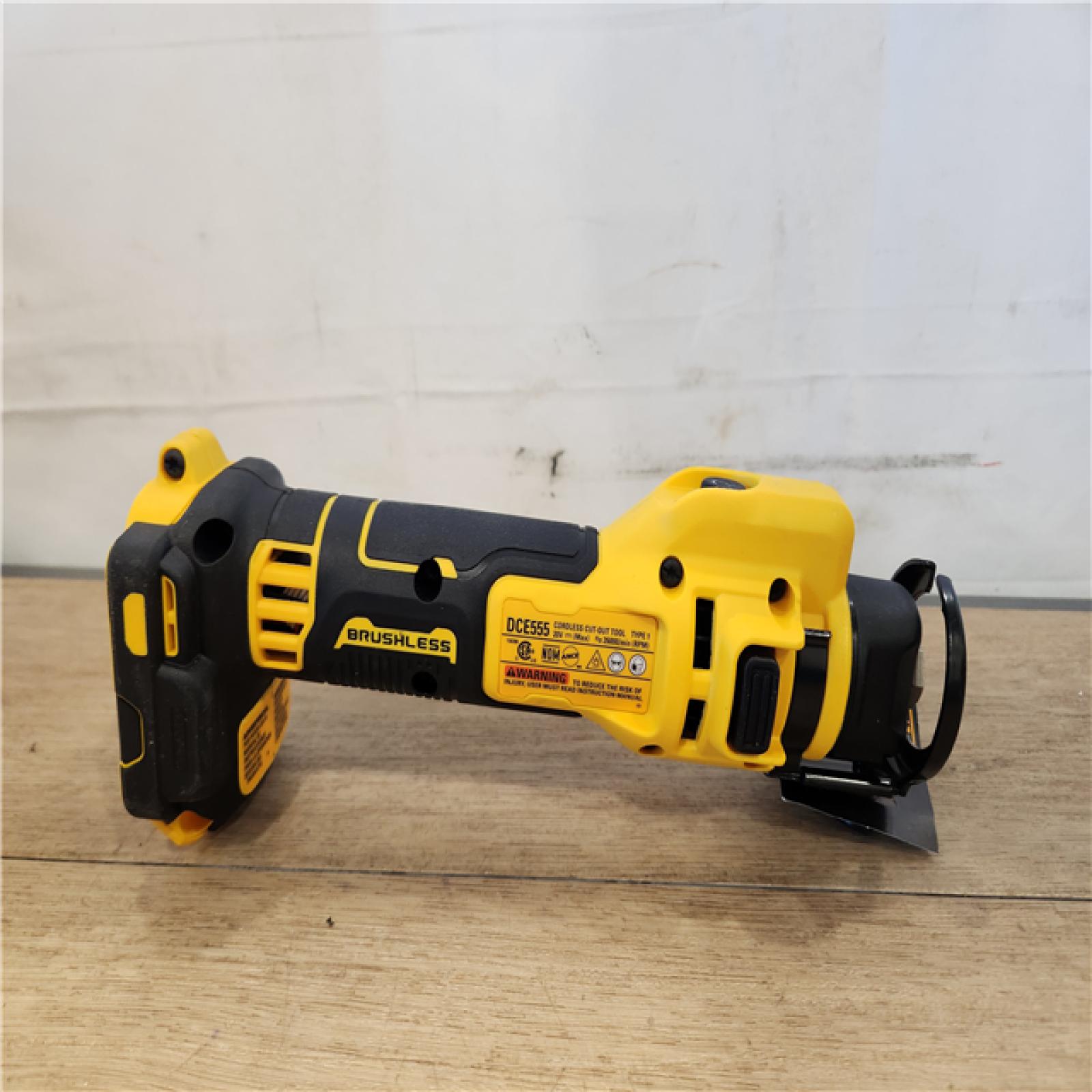 AS-IS- DEWALT 20V MAX Cordless Cut Out Tool