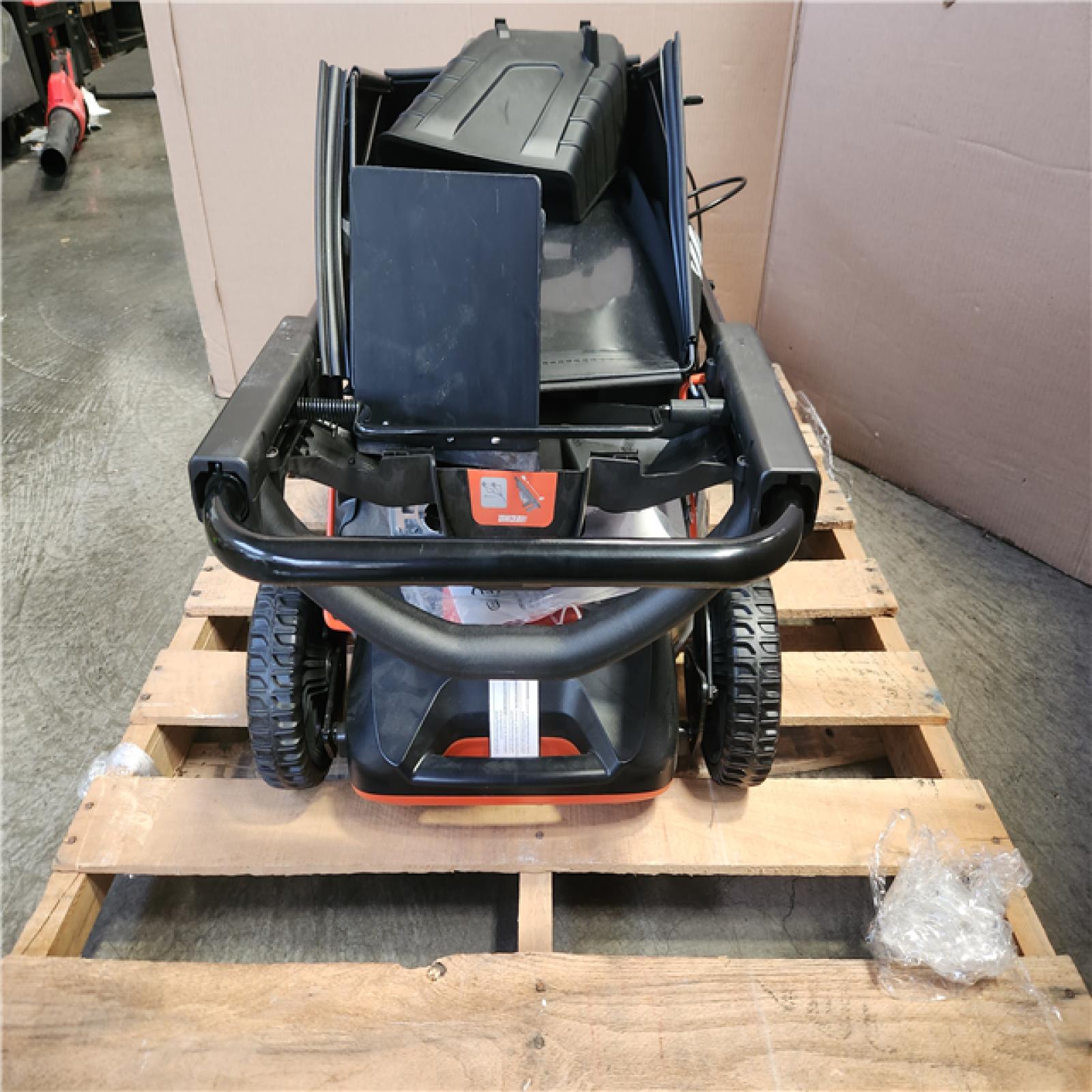 Phoenix LIKE NEW ECHO 21 in. 190 cc Briggs and Stratton Gas 3-in-1 Dual Blade RWD Self-Propelled Lawn Mower with Single Lever Deck Adjustment