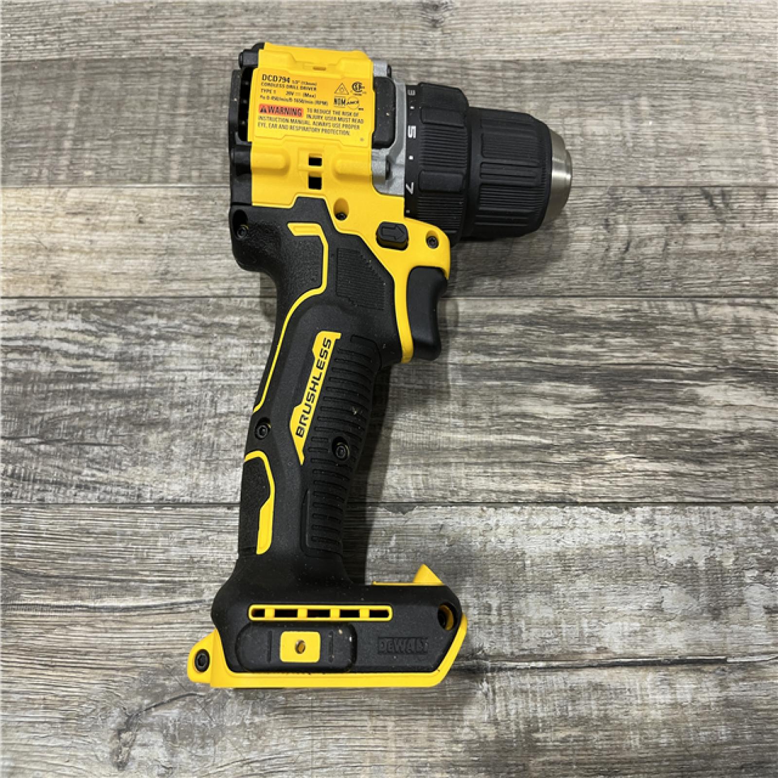 AS-IS DEWALT Atomic 20V Lithium-Ion Cordless Compact 1/2 in. Drill/Driver Kit