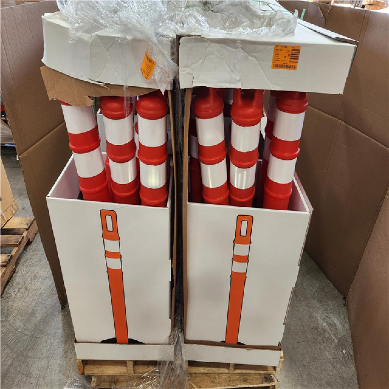 Phoenix (15) Three D Traffic Works 42 Traffic Delineator with 12 lb. Ring Top Portable Delineator Base Pallet