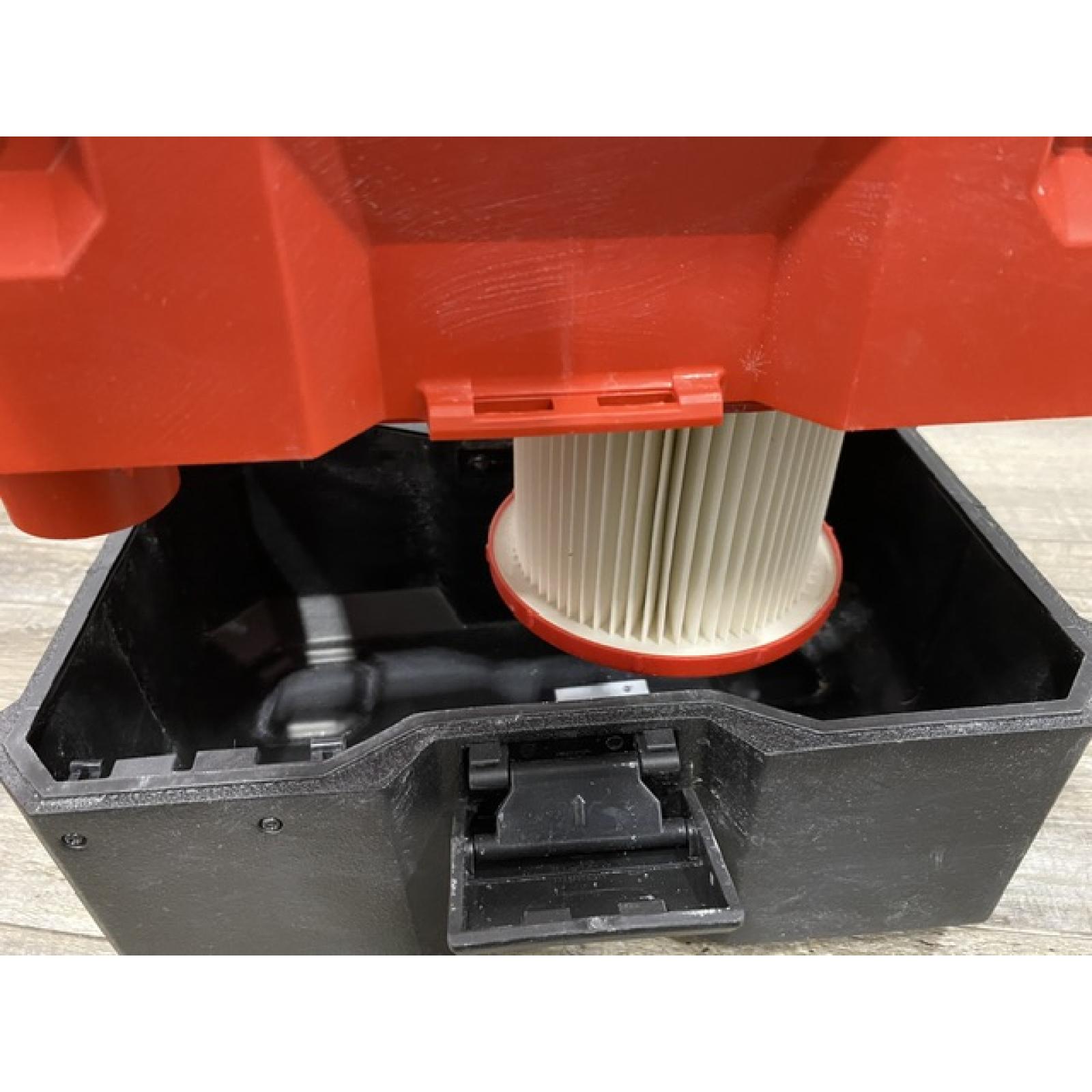 AS-IS Milwaukee FUEL 12-Volt Lithium-Ion Cordless 1.6 Gal. Wet/Dry Vacuum (Vacuum-Only)