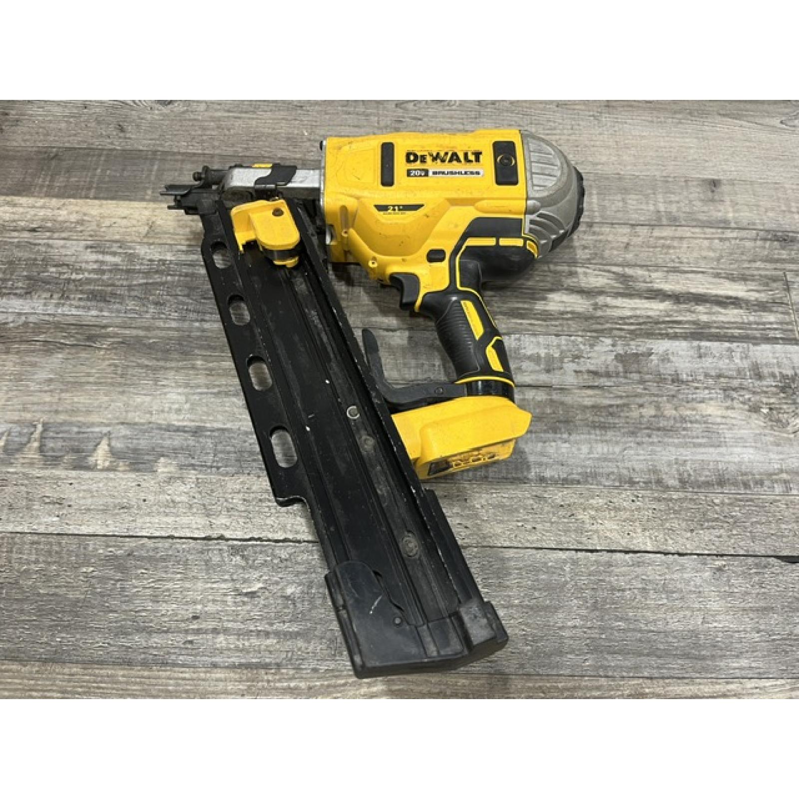 AS-IS DEWALT 20V MAX XR Lithium-Ion Electric Cordless Brushless 2-Speed 21° Plastic Collated Framing Nailer (Tool Only)