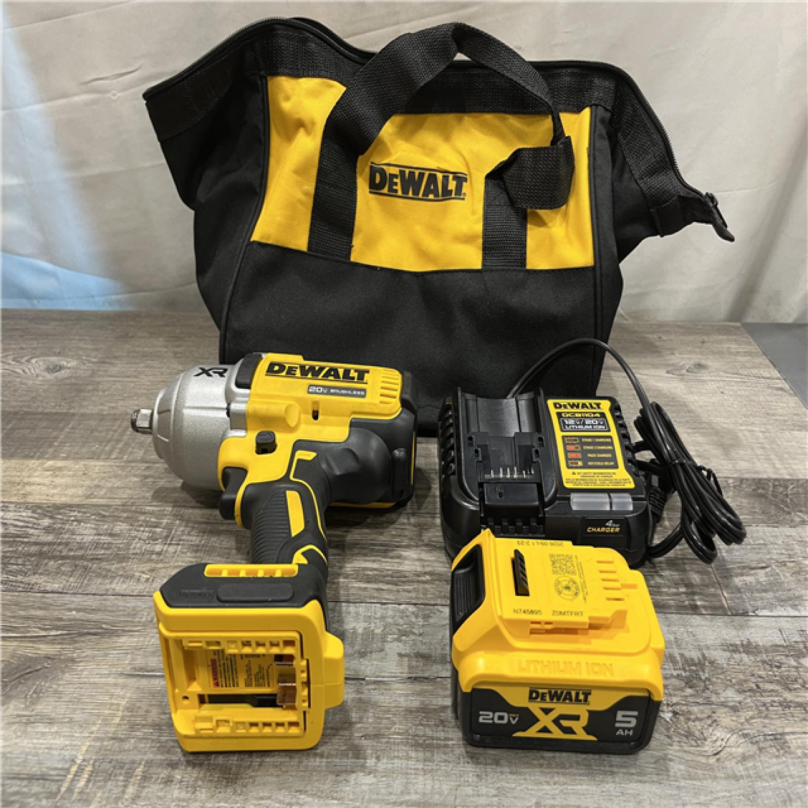 AS-IS DEWALT 20V MAX Lithium-Ion Cordless 1/2 in. Impact Wrench Kit