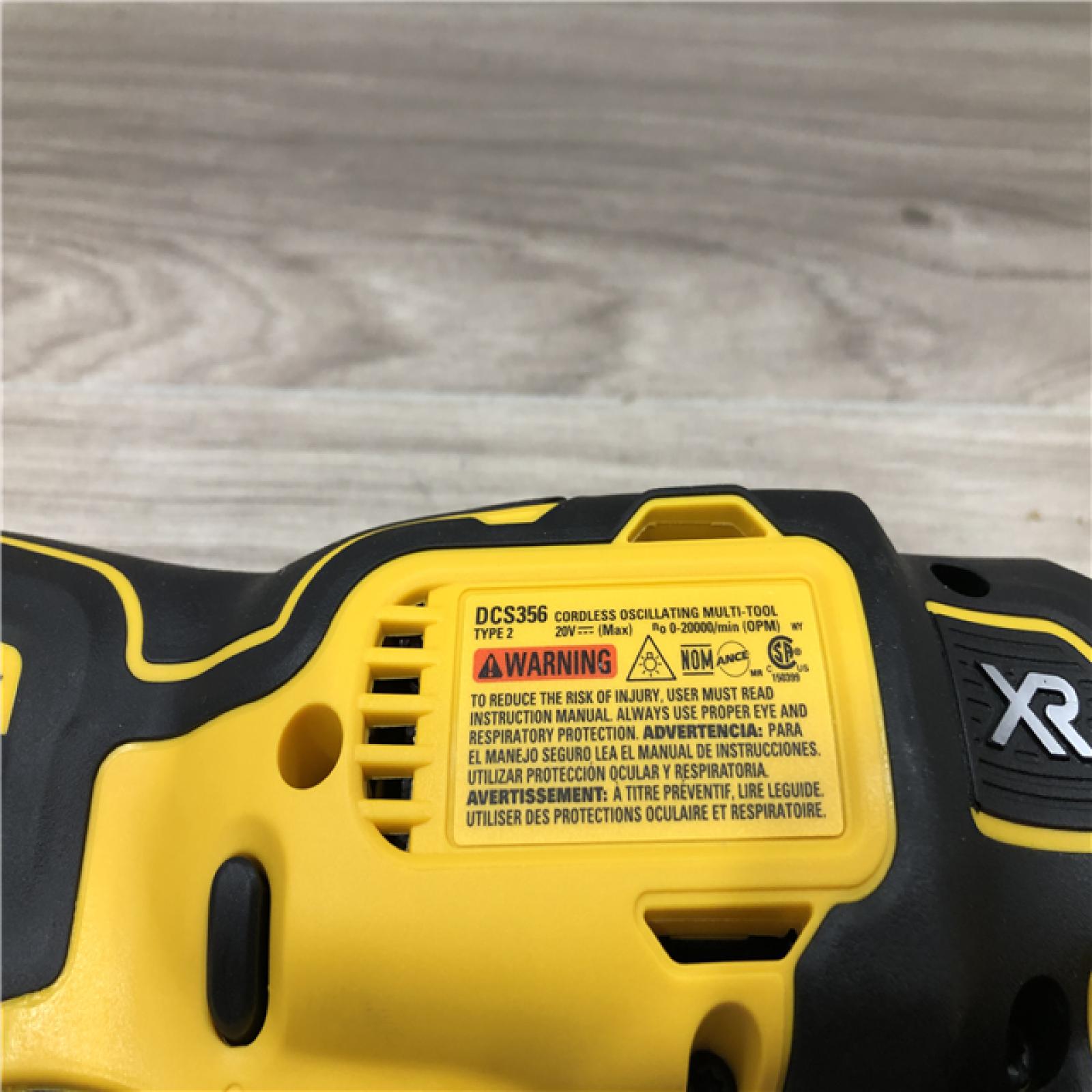 AS-IS DEWALT 20-Volt MAX XR Cordless 3-speed Oscillating Multi-Tool DCS356B (Tool-Only)