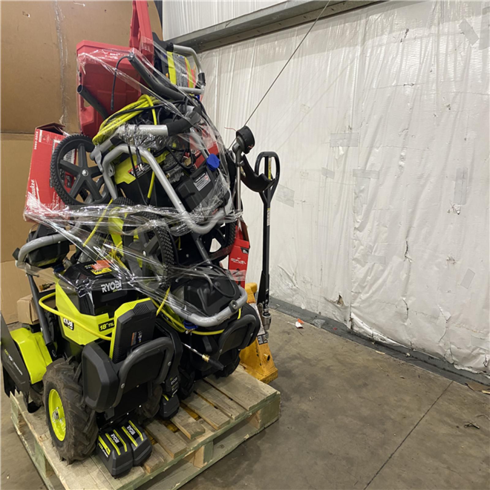 Houston Location AS IS - Tool Pallet