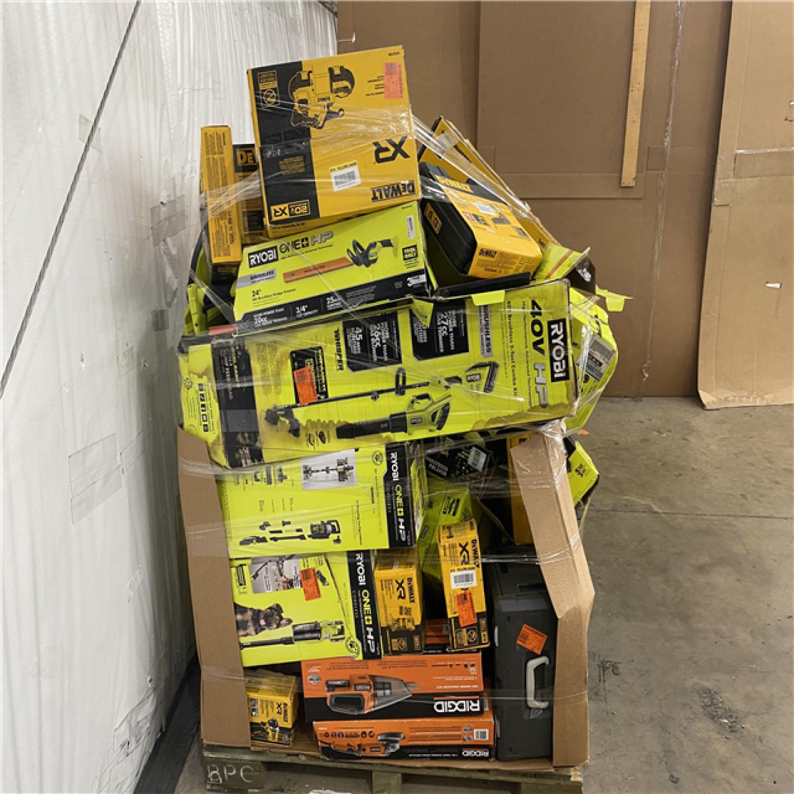 Houston Location AS IS - outdoor pallet