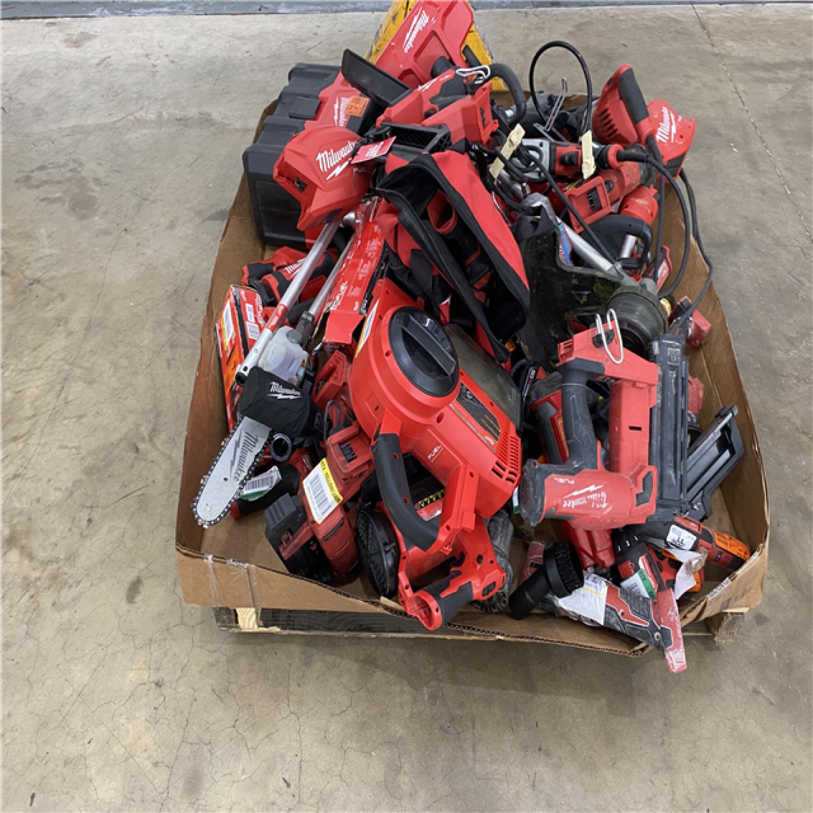 Houston Location AS IS - Tool Pallet