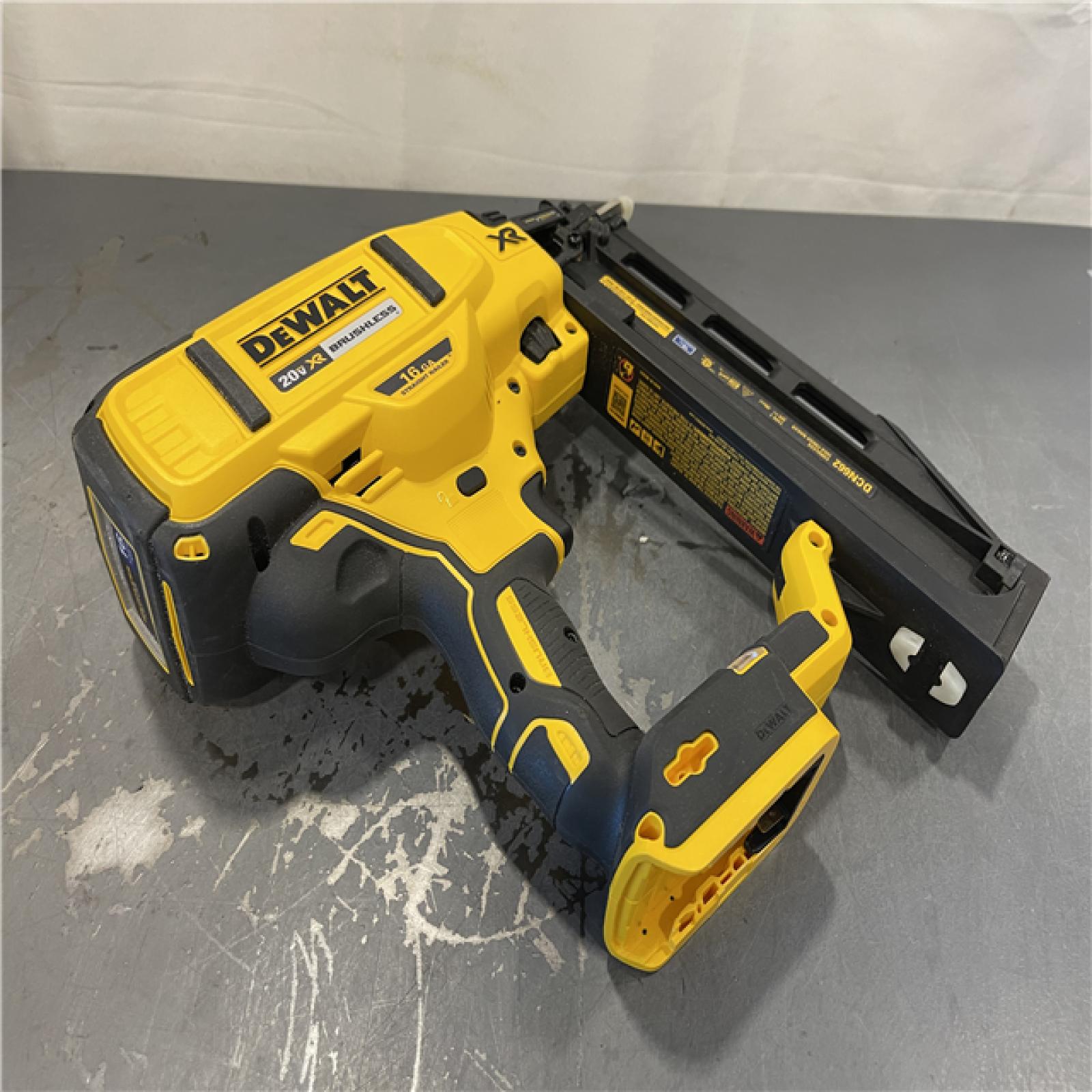 AS-IS - DeWalt 20V MAX XR 16-Gauge Lithium-Ion Cordless Finish Nailer