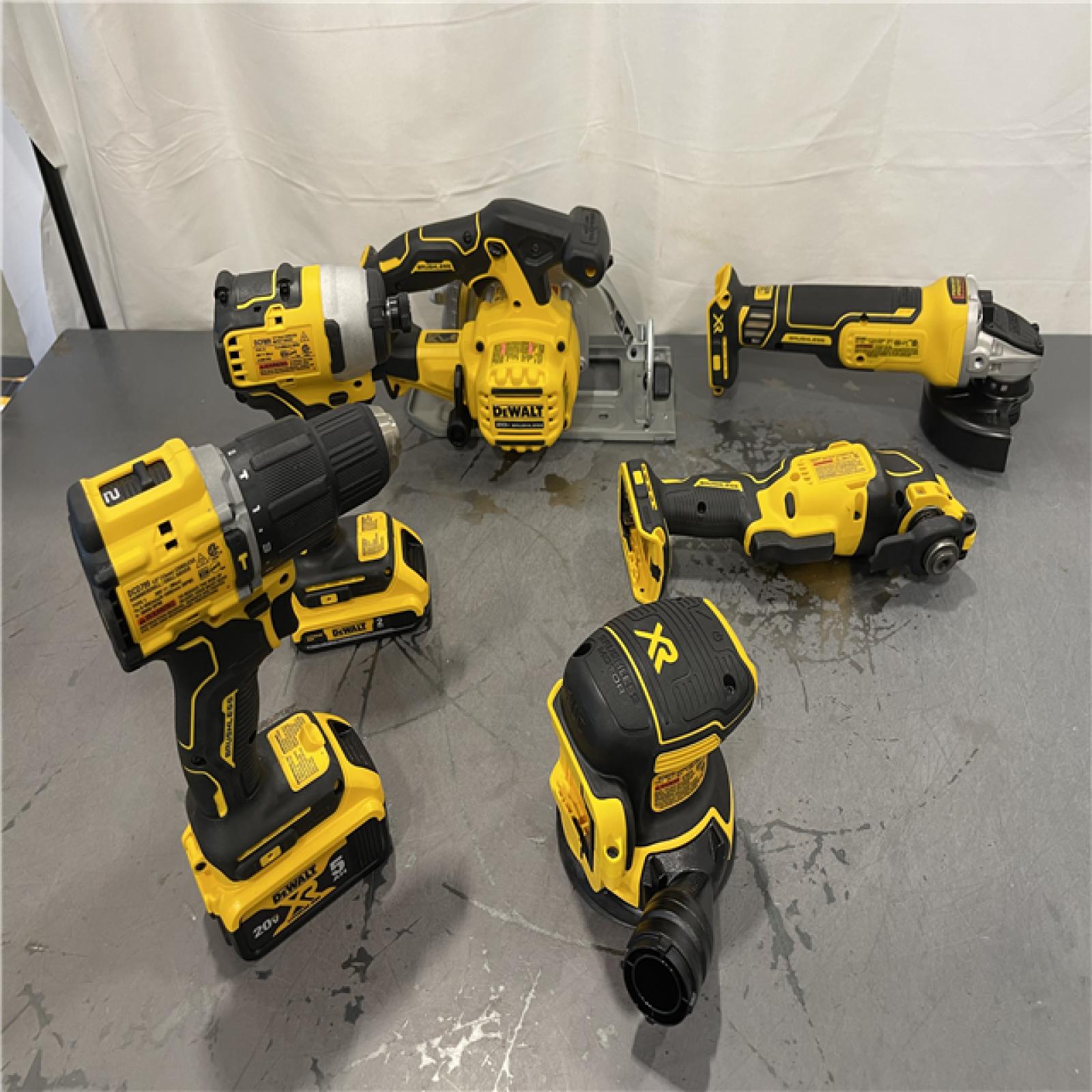 AS-IS - DEWALT 20-Volt MAX ToughSystem Lithium-Ion 6-Tool Cordless Combo Kit