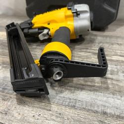 AS-IS  DEWALT 20-Volt MAX XR 1-1/2 in. PEX Expander Kit