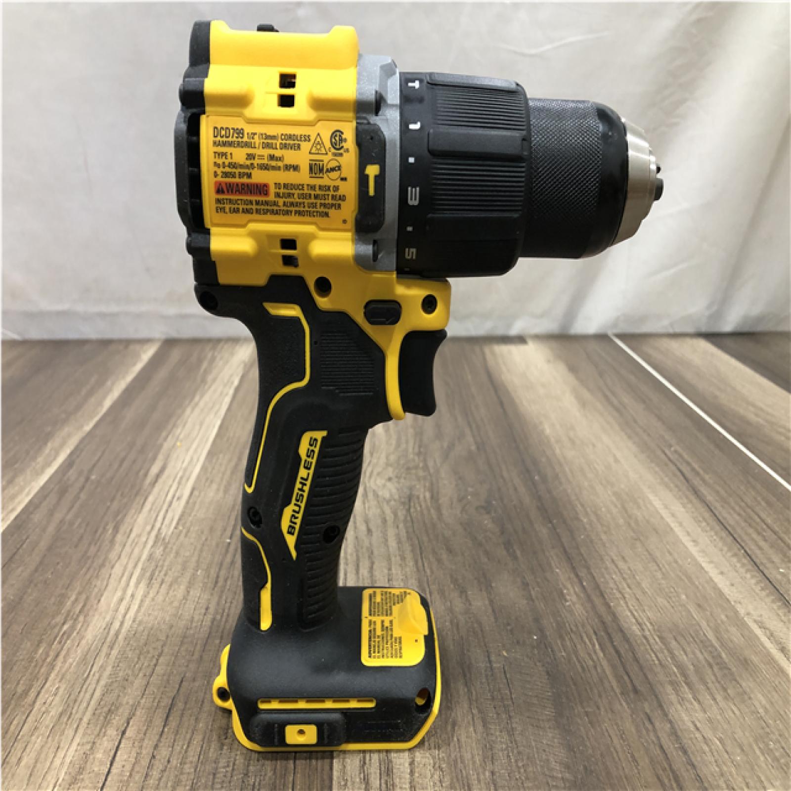 AS-IS DEWALT ATOMIC 20V Lithium-Ion Cordless 1/2 in. Hammer Drill Kit