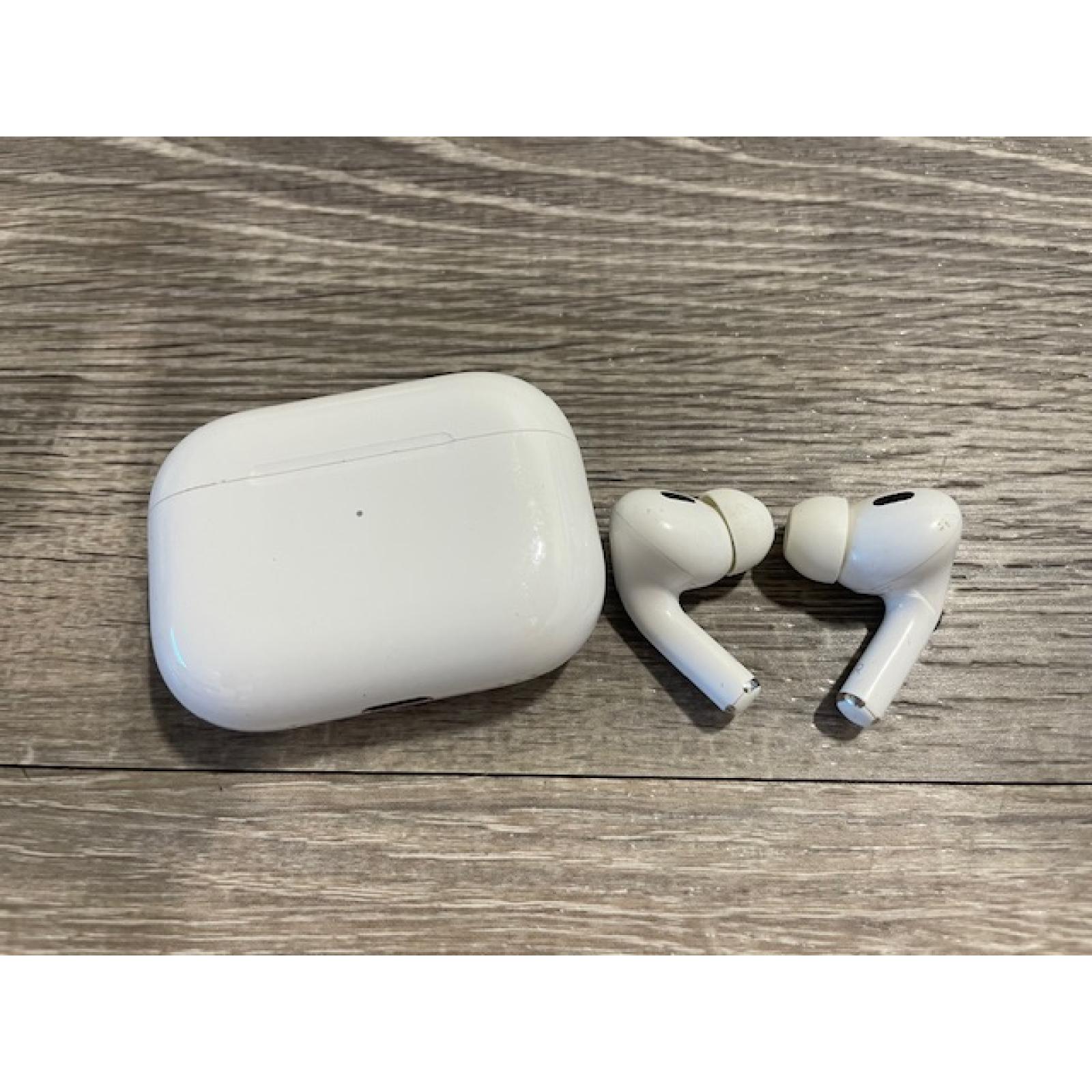 AS-IS Apple AirPods Pro 2 With MagSafe Charging Case (USB-C)