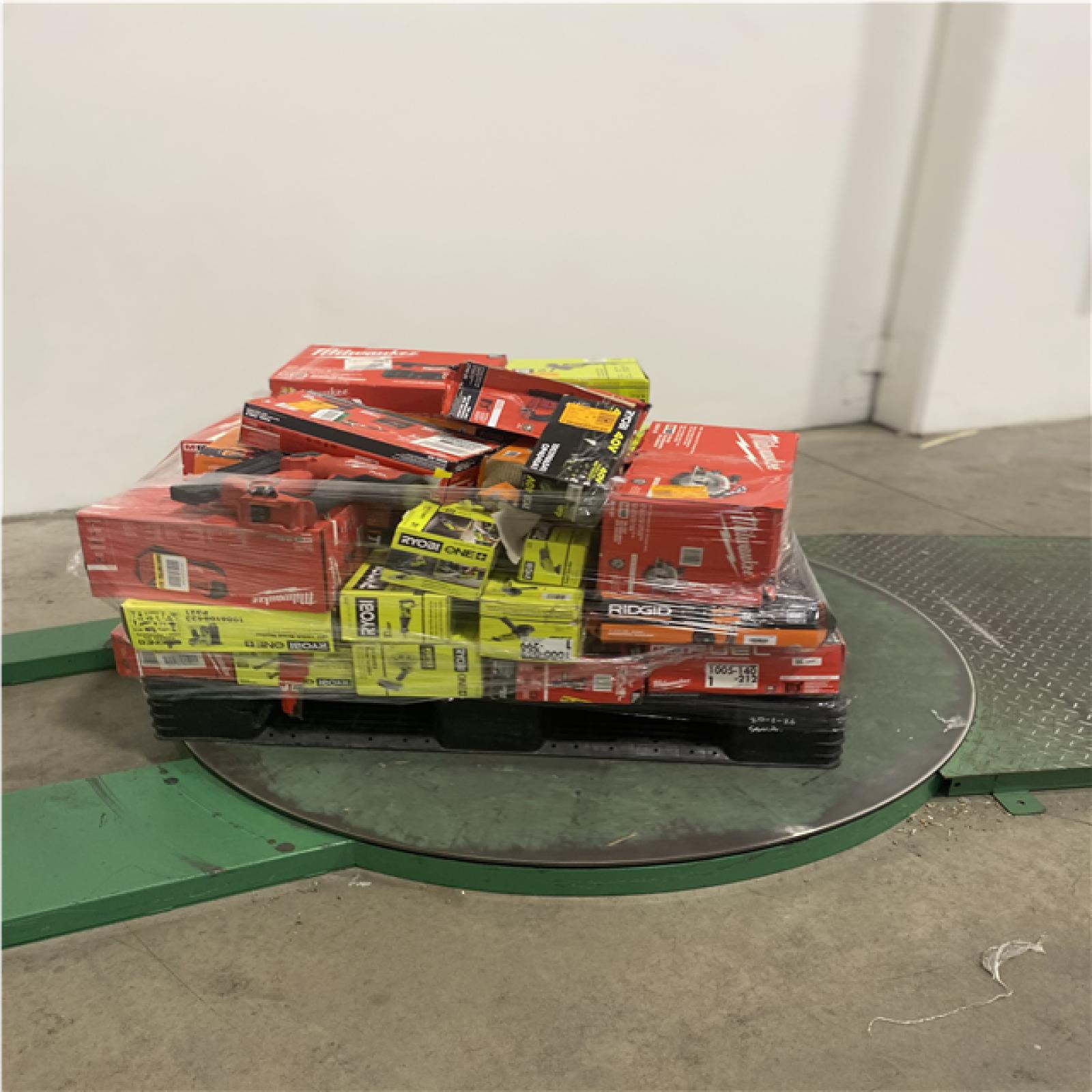 Dallas Location - As-Is Tool Pallet