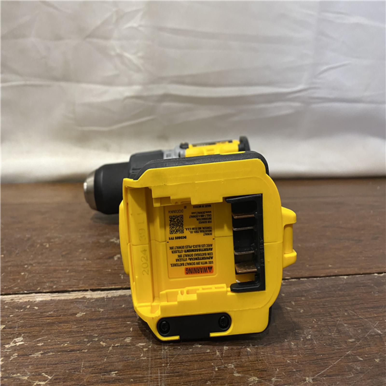 AS-IS DEWALT 20V MAX XR Hammer Drill and ATOMIC Impact Driver 2 Tool Cordless Combo Kit with (2) 4.0Ah Batteries, Charger, and Bag