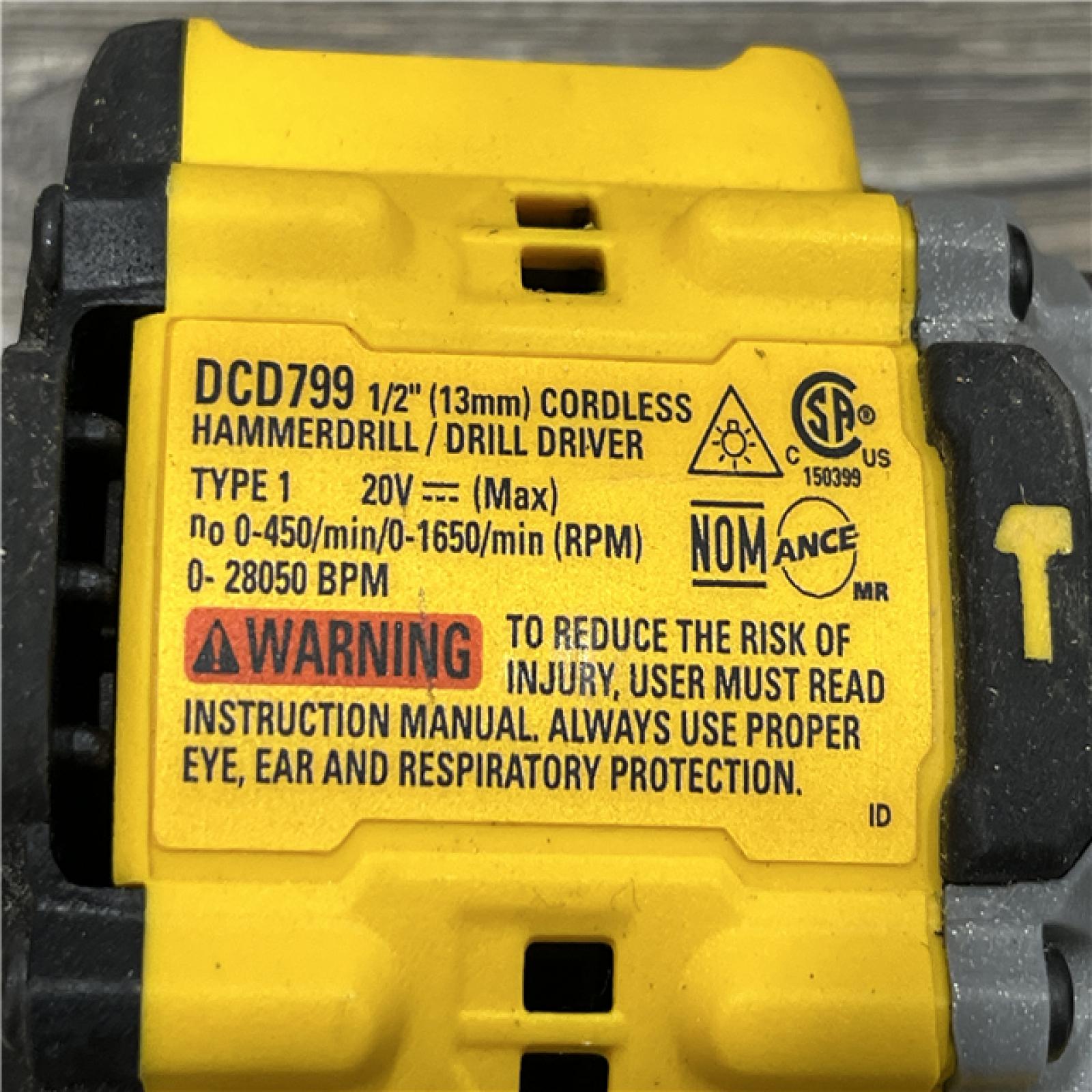 AS-IS DEWALT ATOMIC 20V Lithium-Ion Cordless 1/2 in. Hammer Drill Kit