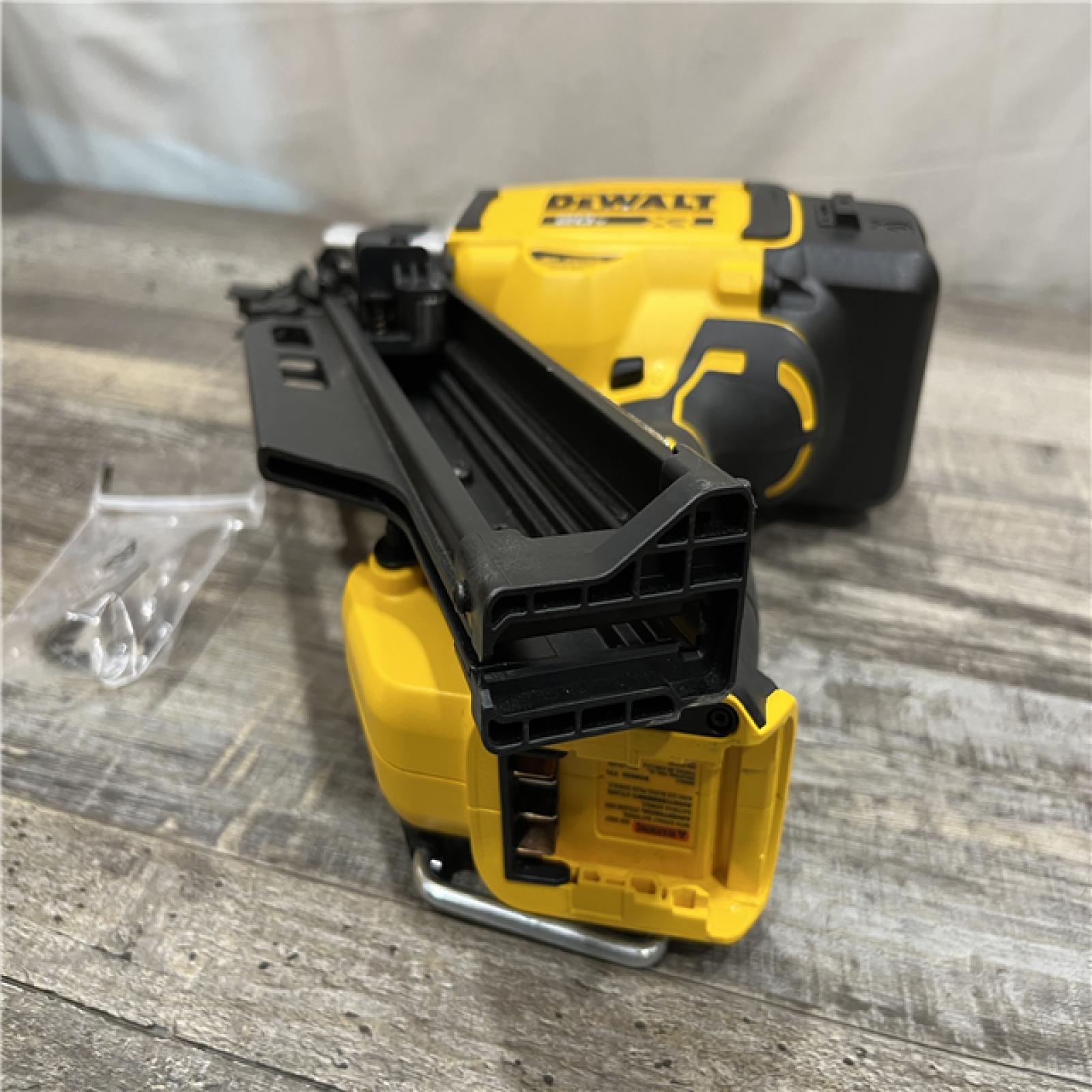 AS-IS DEWALT 20V 30 Degree Cordless Framing Nailer (Tool-Only)