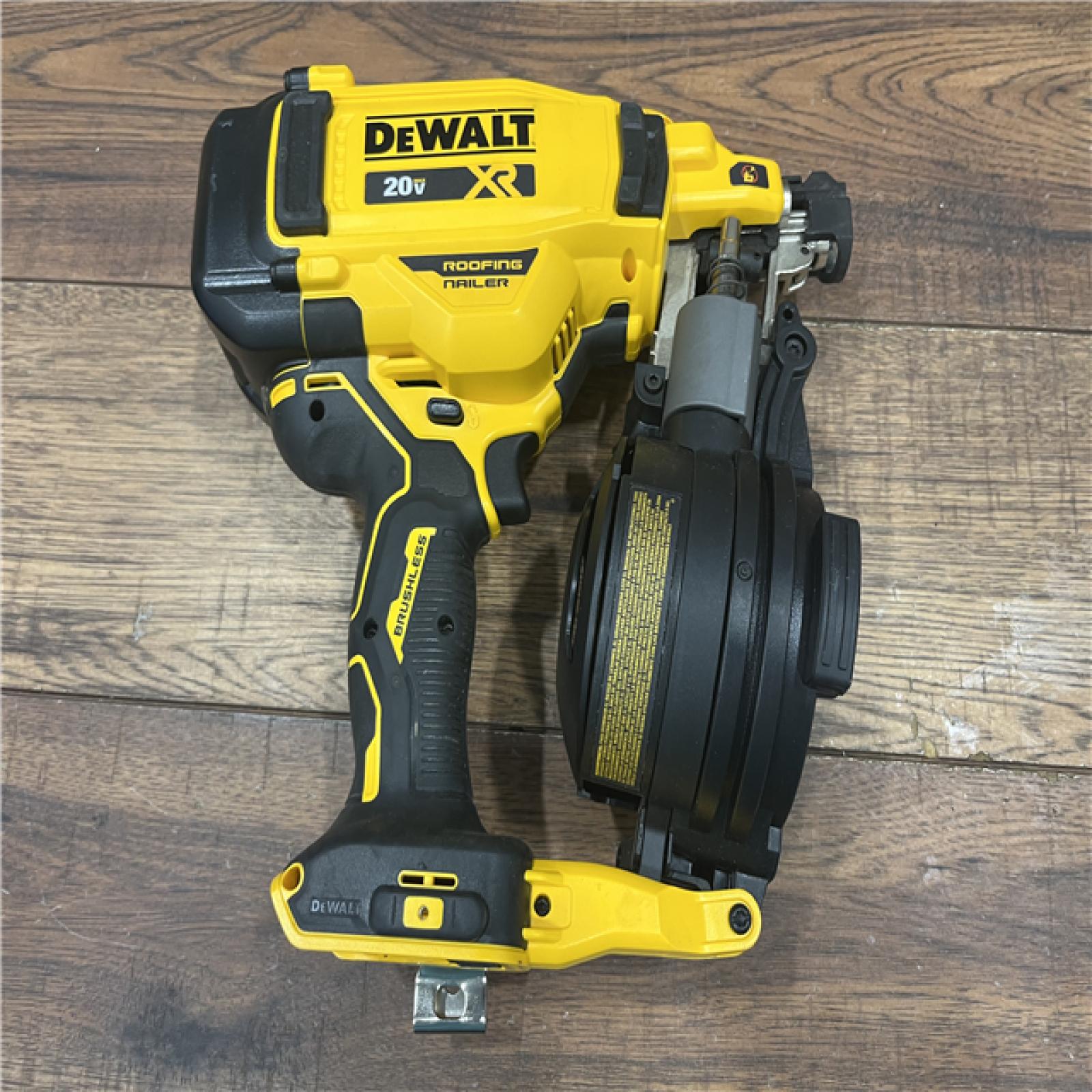 AS-IS DEWALT 20V MAX Cordless Brushless Hammer Drill/Driver 2 Tool Combo Kit with FLEXVOLT ADVANTAGE