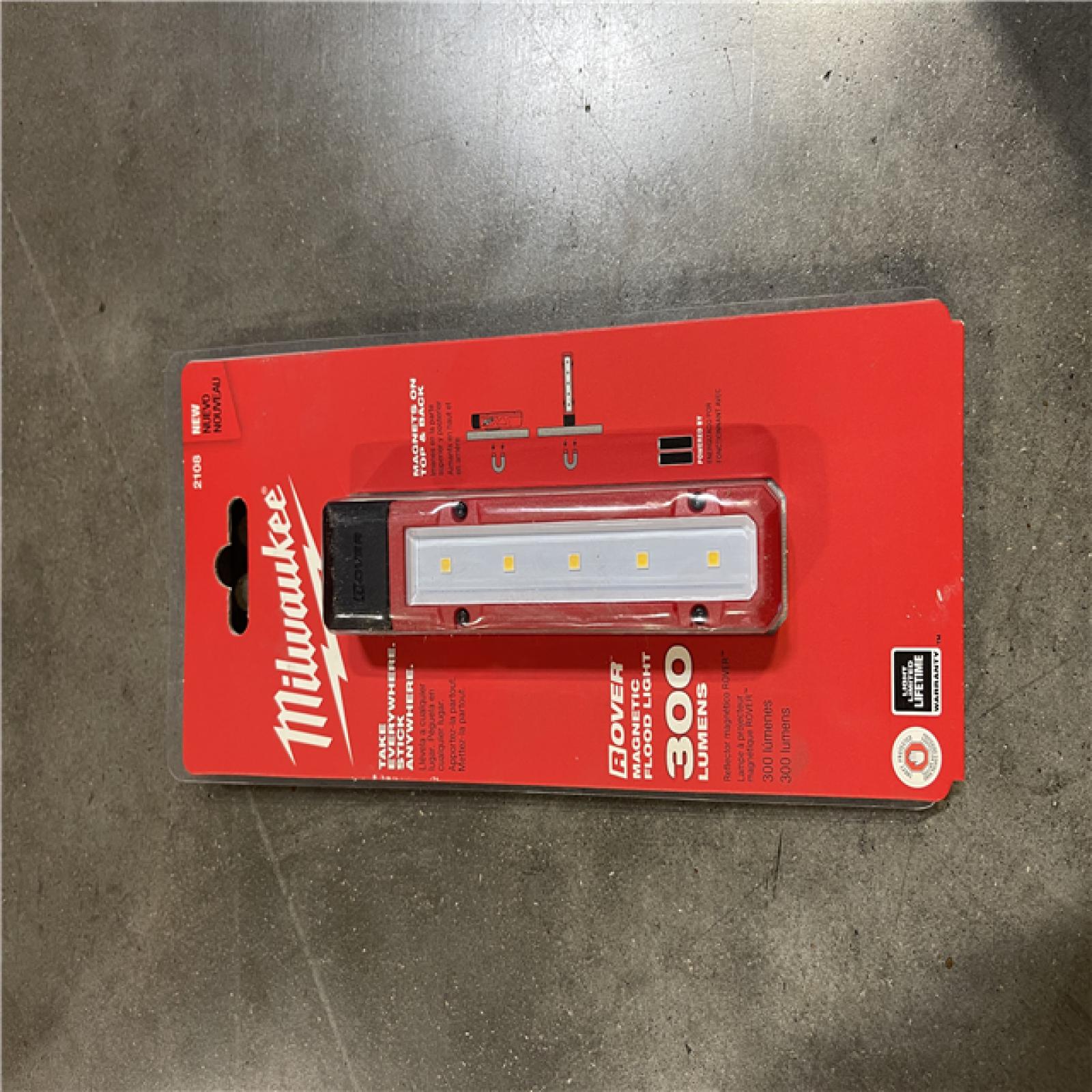 NEW! - Milwaukee 300 Lumens LED Magnetic Flood Light -(51 UNITS)