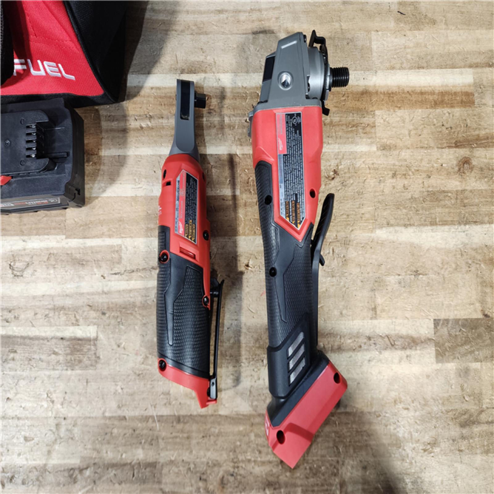 HOUSTON LOCATION - AS - IS Milwaukee 2 Tool Combo Kit W/ (2) Battery & Charger