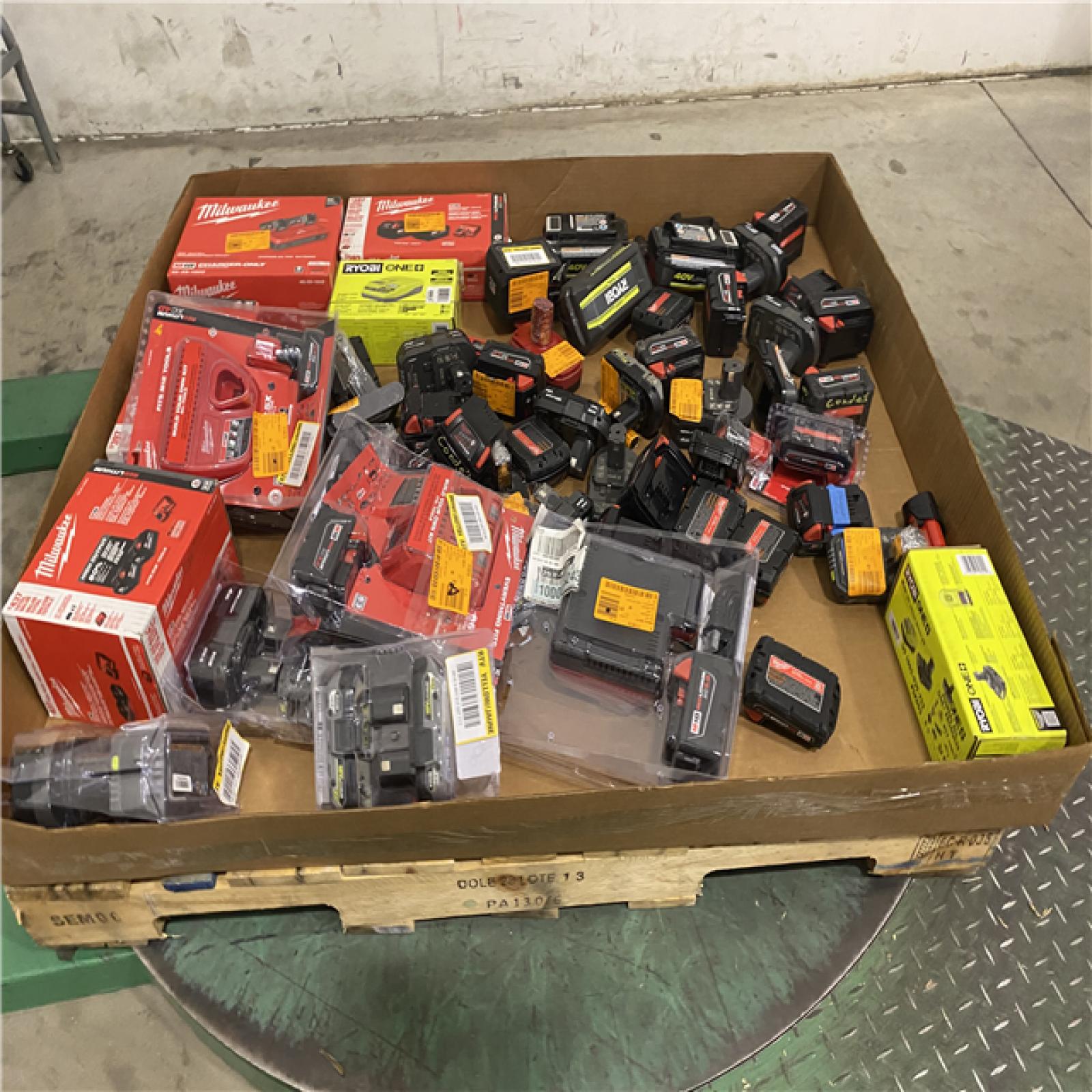 Dallas Location - As-Is Battery Tool Pallet