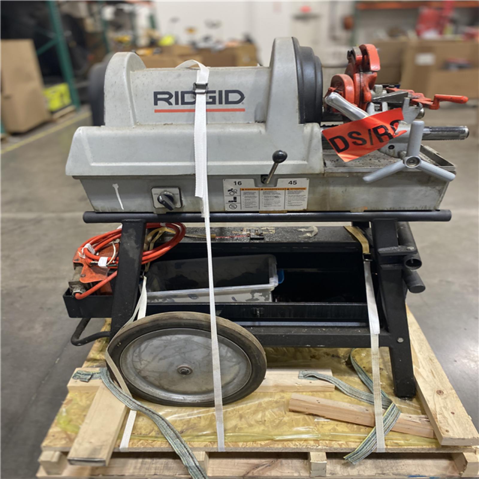 Dallas Location - As-Is RIDGID® 1822-I Auto Chuck Pipe ...