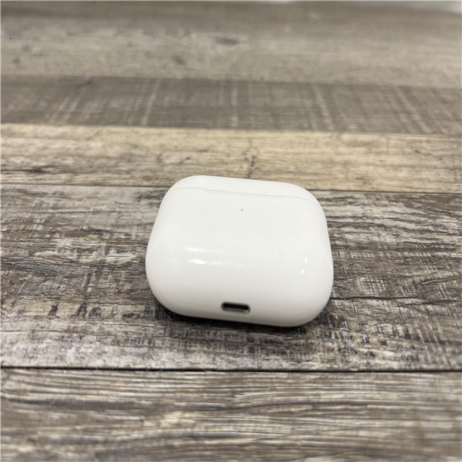 AS-IS AirPods Pro 1 And MagSafe Charging Case