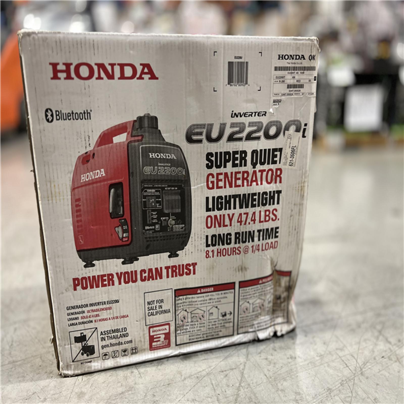 NEW! - HONDA 2200 watt 120V inverter generator with CO-MINDER