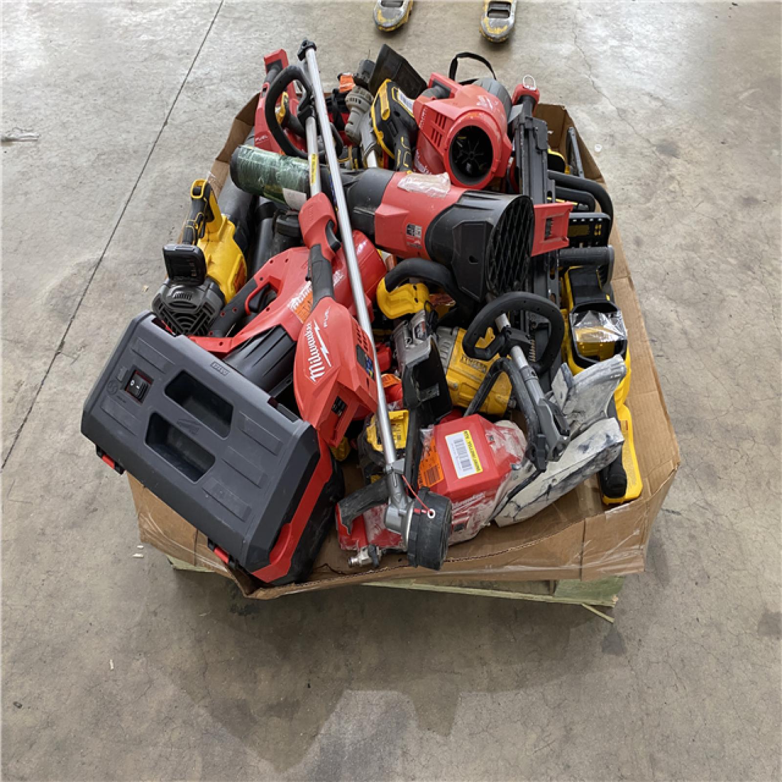 Houston Location AS IS - Tool Pallet