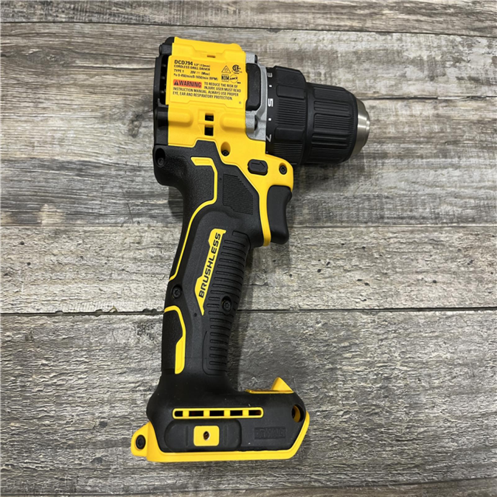 AS-IS DEWALT Atomic 20V Lithium-Ion Cordless Compact 1/2 in. Drill/Driver Kit
