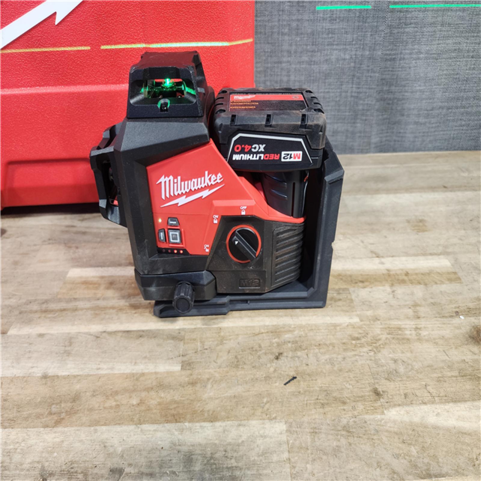 HOUSTON LOCATION - AS-IS Milwaukee-3632-21 M12 Green Beam Laser 360? 3-Plane Kit